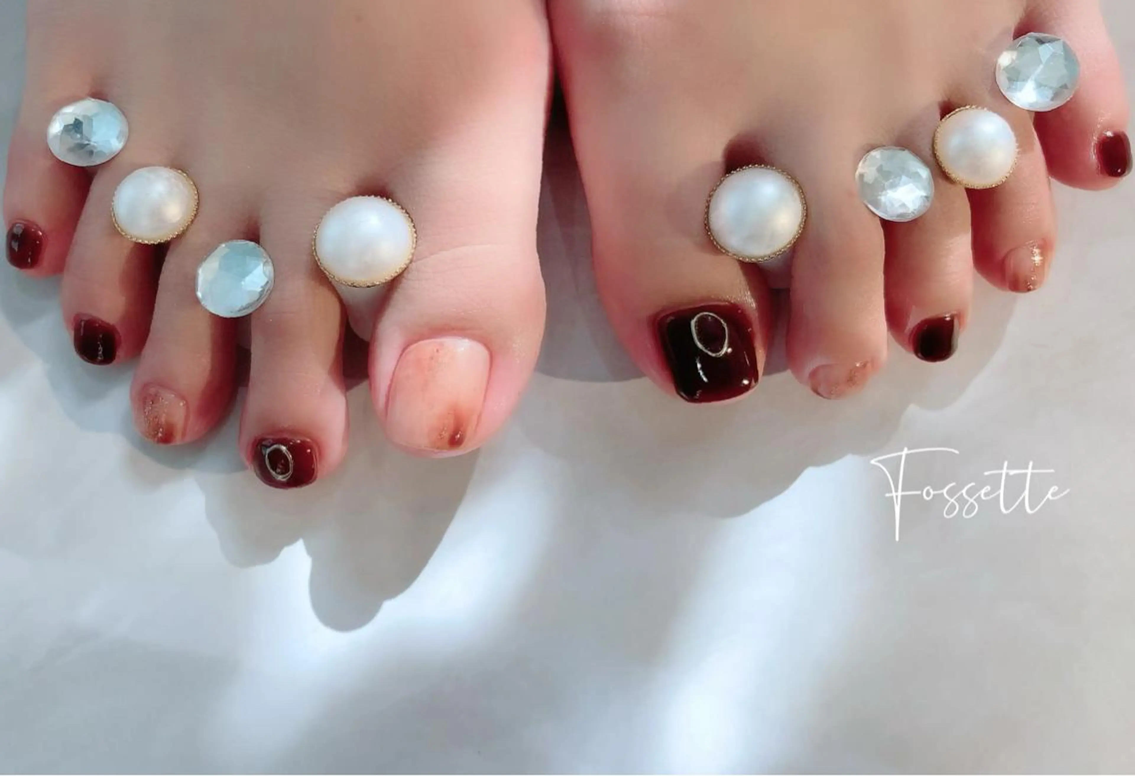 ネイル アートネイル ブラウン フットネイル ジェルネイル ミラーネイル nailsalon Fossetteのネイルデザイン