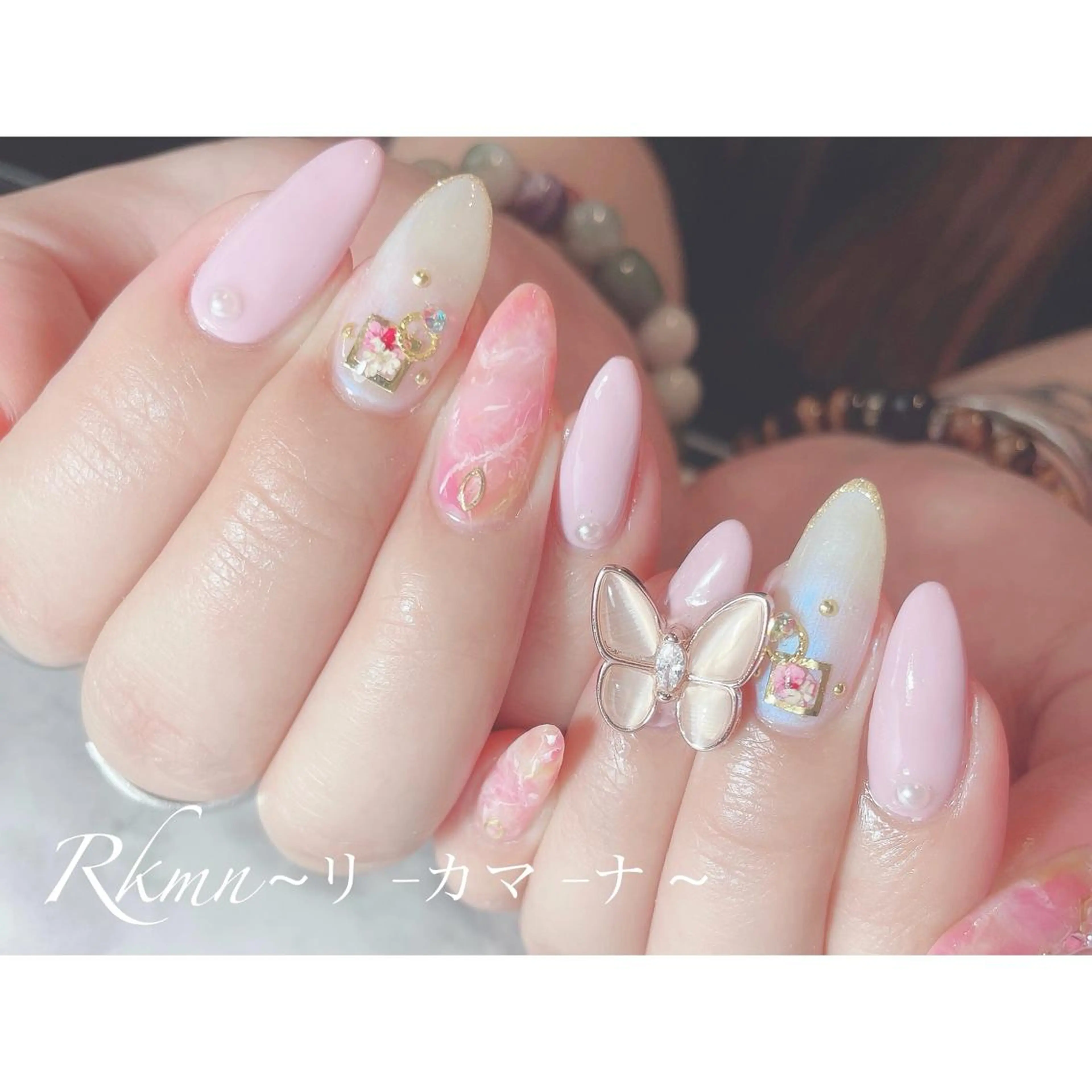 ネイル アートネイル フラワーネイル フレンチネイル ジェルネイル グラデーション ハンドネイル フットネイル ハンドケア Rkmn ~リ-カマ-ナ~のネイルデザイン