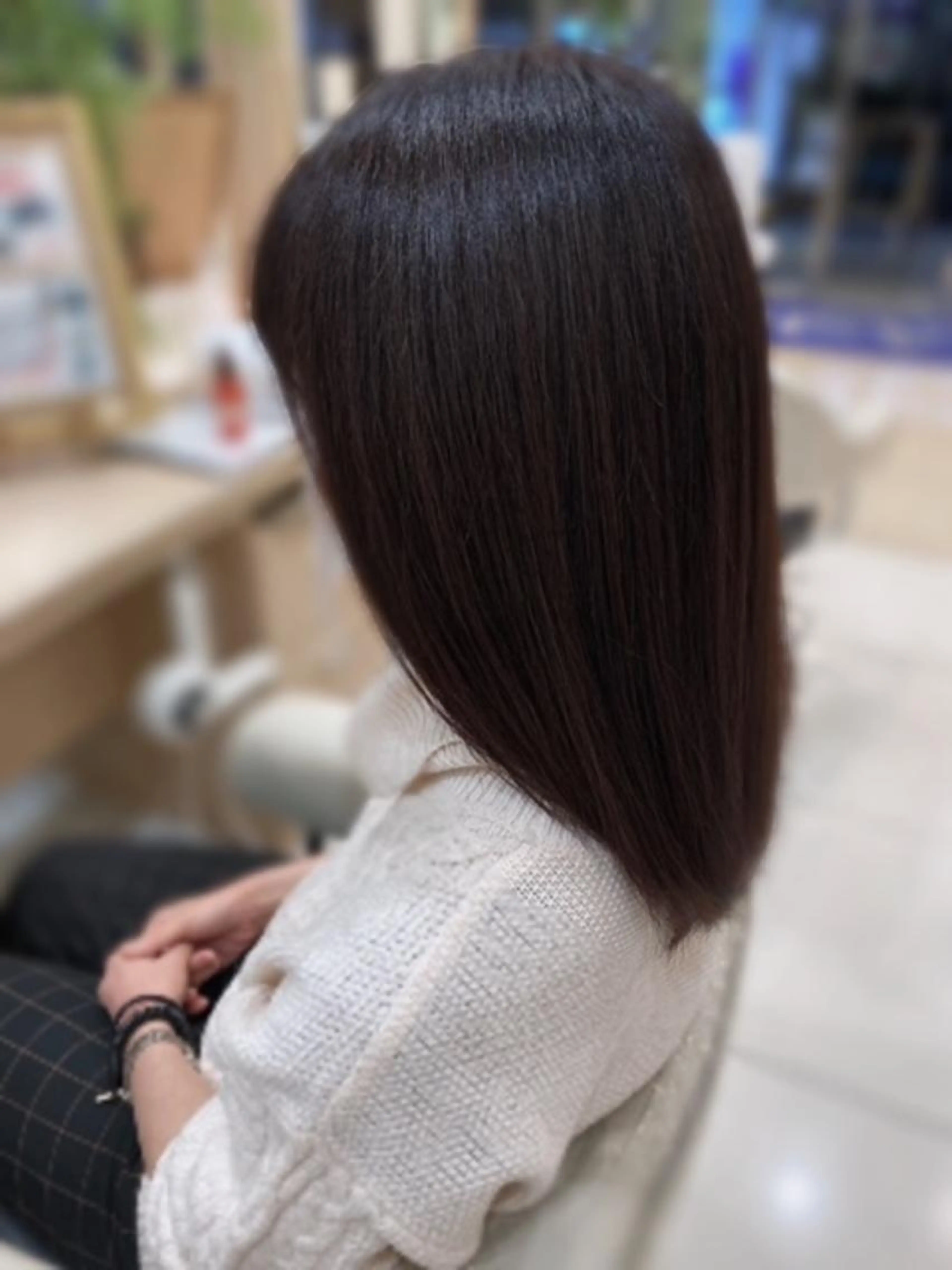 【肌弱い方におすすめ】ヘアマニキュア🌷モデル！白髪染めツヤと自然な色味に✨髪にやさしく、ダメージを抑えて白髪カバー✨の写真