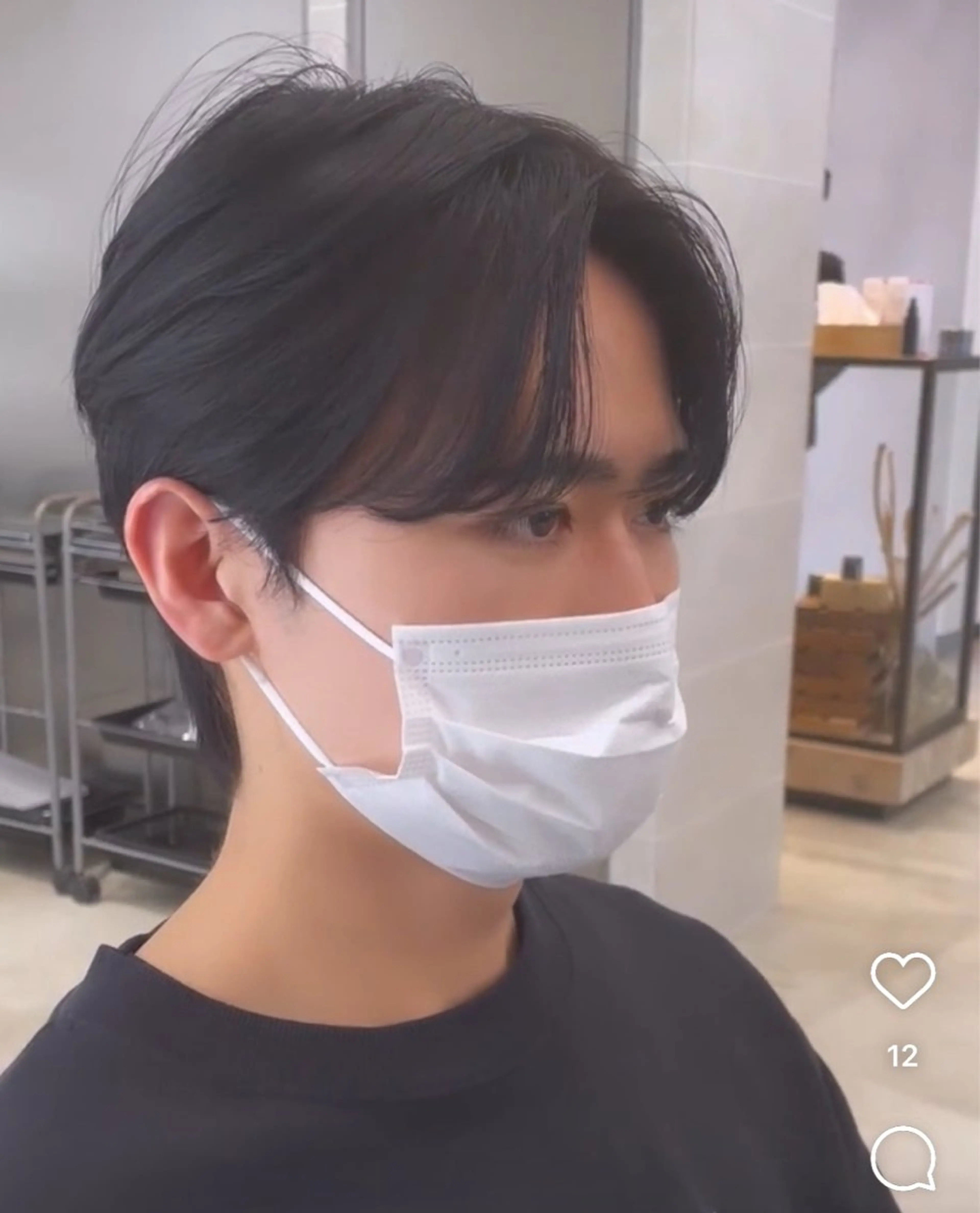 メンズ センターパート ダウンパーマ メンズ韓国風 メンズパーマ カット ❤︎︎韓国ヘア❤︎︎ 𝑺𝒉𝒊𝒉𝒐のヘアスタイル