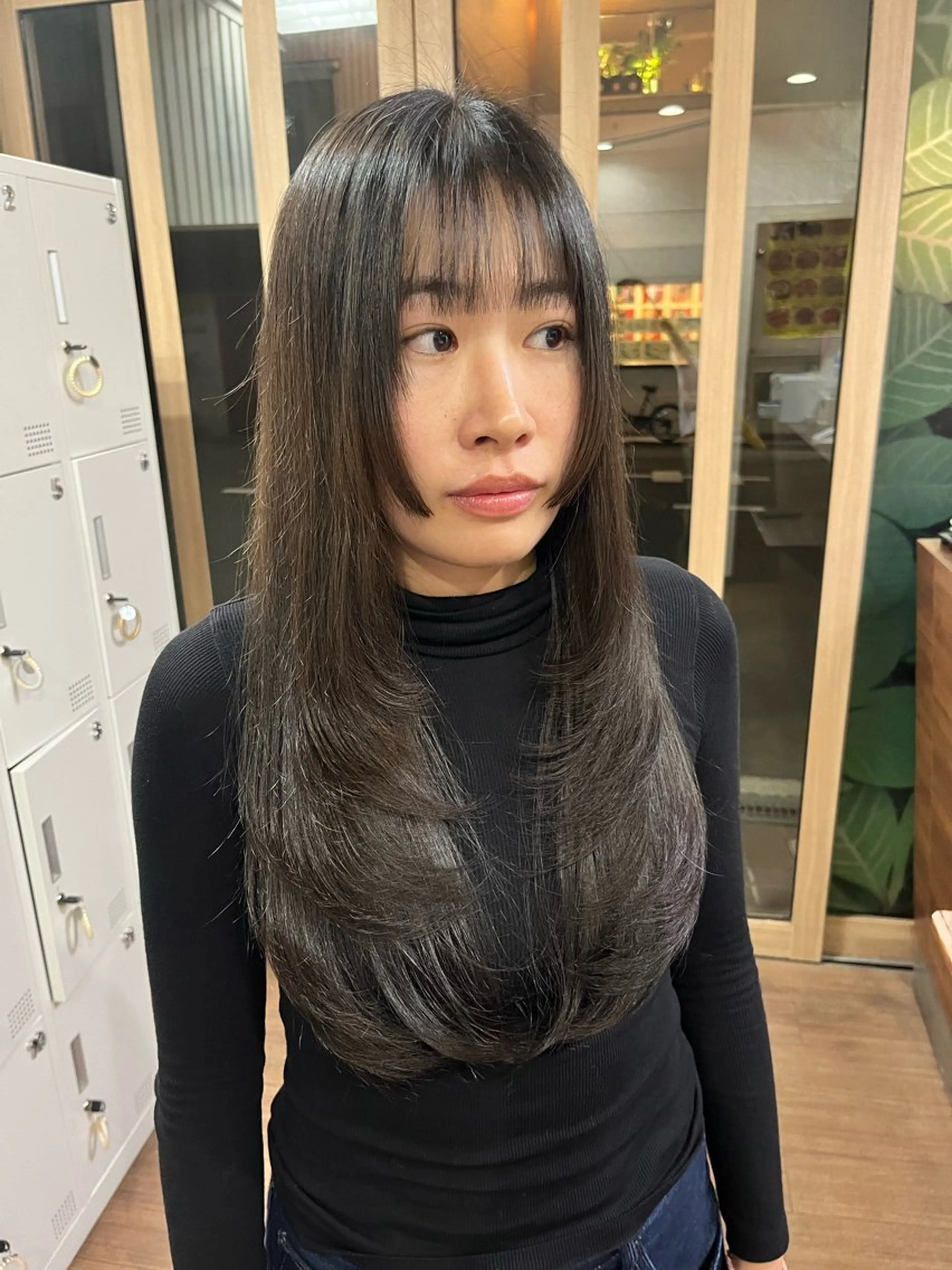 ロング 顔周りカット レイヤーカット トリートメント カット トリートメント 辻 風香のヘアスタイル
