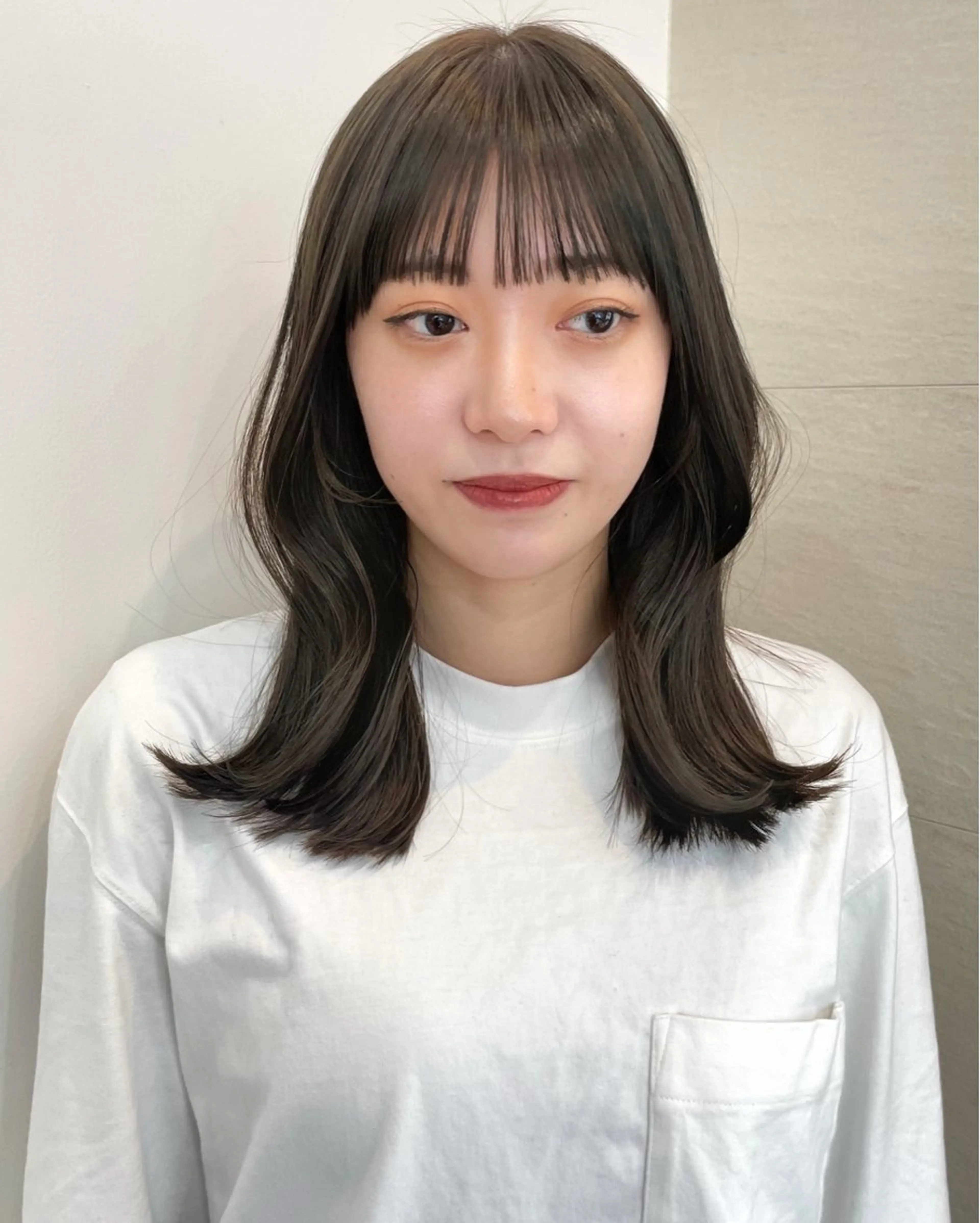 ミディアム カット ヘアカラー トリートメント 似合わせ/ベージュ /レイヤー/りほ🤍のヘアスタイル