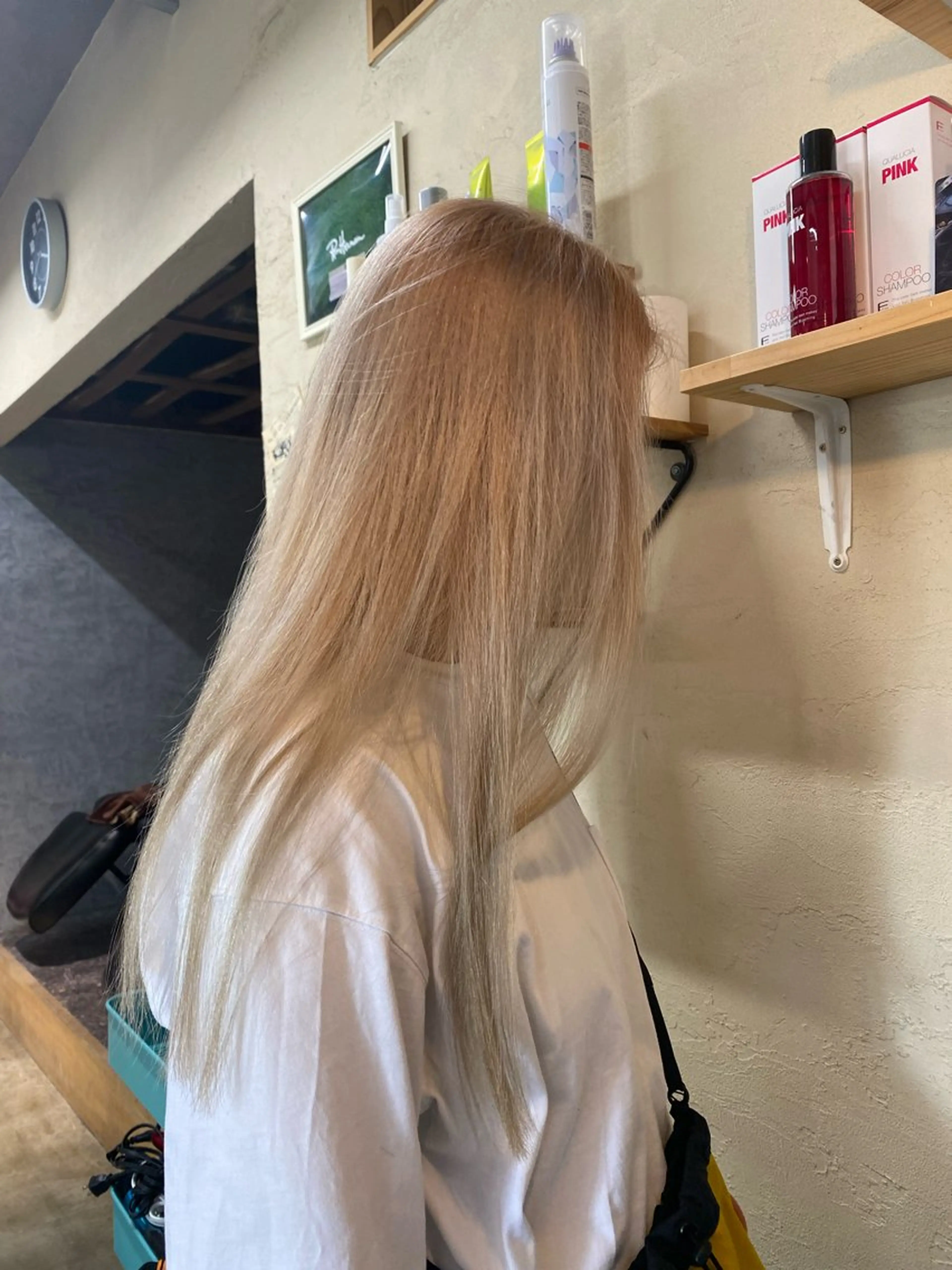 ロング カラー ブリーチ ケアブリーチ カット ヘアカラー トリートメント SUONO所属・ブリーチムラ修正 /ハイトーン/青砥大のヘアスタイル