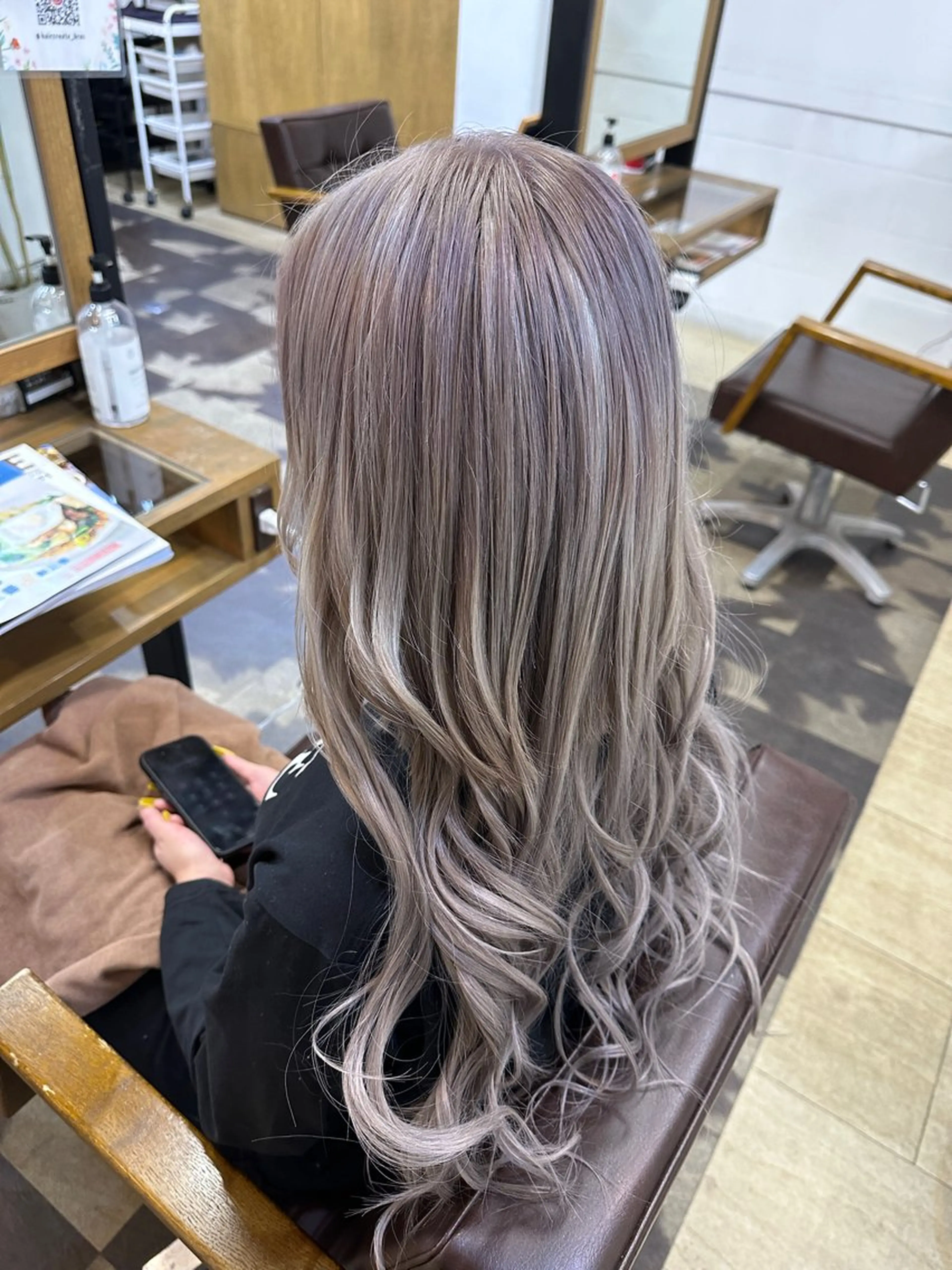 ロング ヘアカラー 🩶BRAS 🩶のヘアスタイル