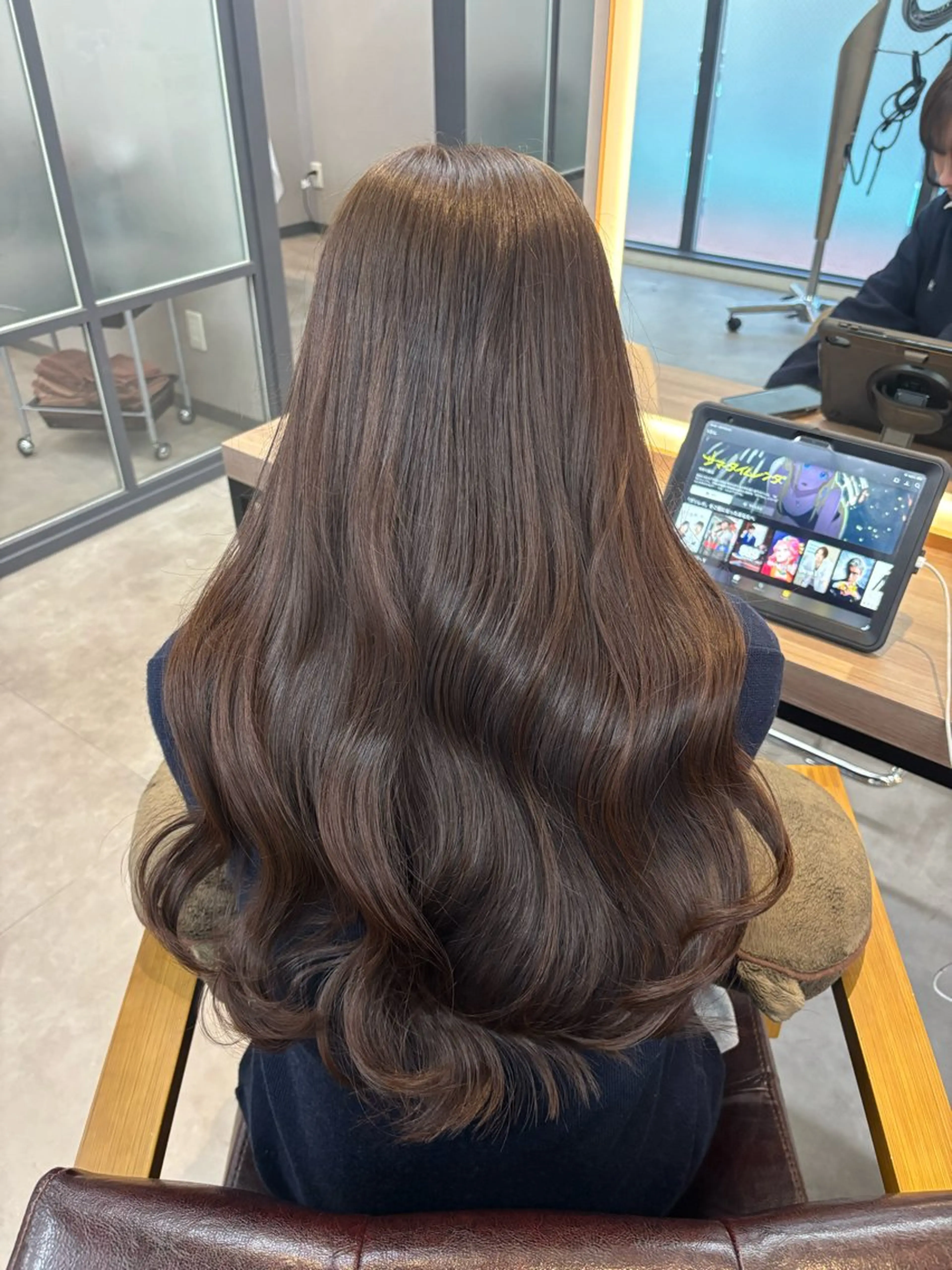 ロング カラー ショコラグレージュ グレージュ ヘアカラー レイヤー✂︎ぷつボブ 艶カラー🤍noaのヘアスタイル