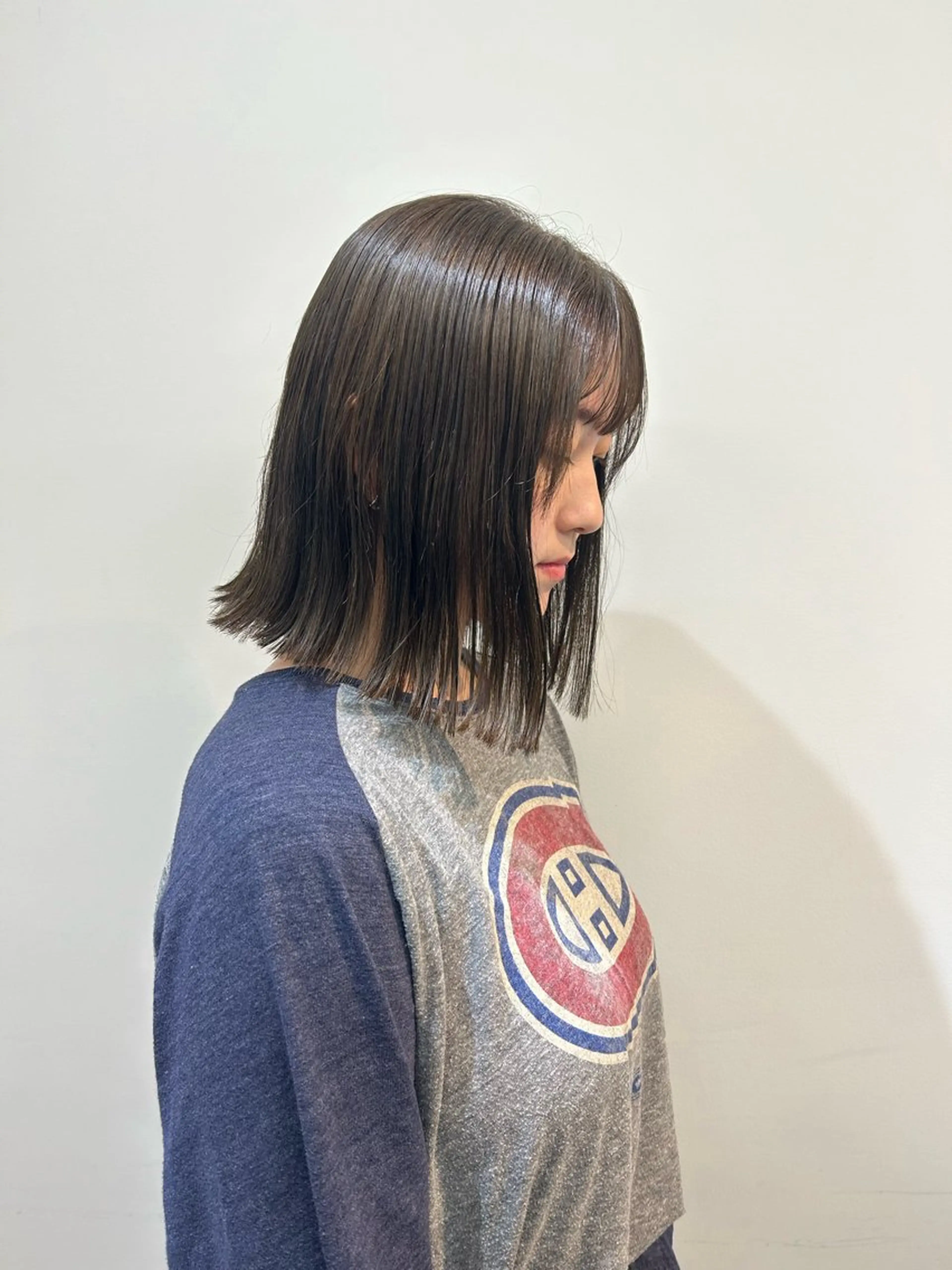 ミディアム カラー グレージュ オリーブグレージュ オリーブグレー カット ヘアカラー トリートメント 透明感カラー🫧 nanohaのヘアスタイル