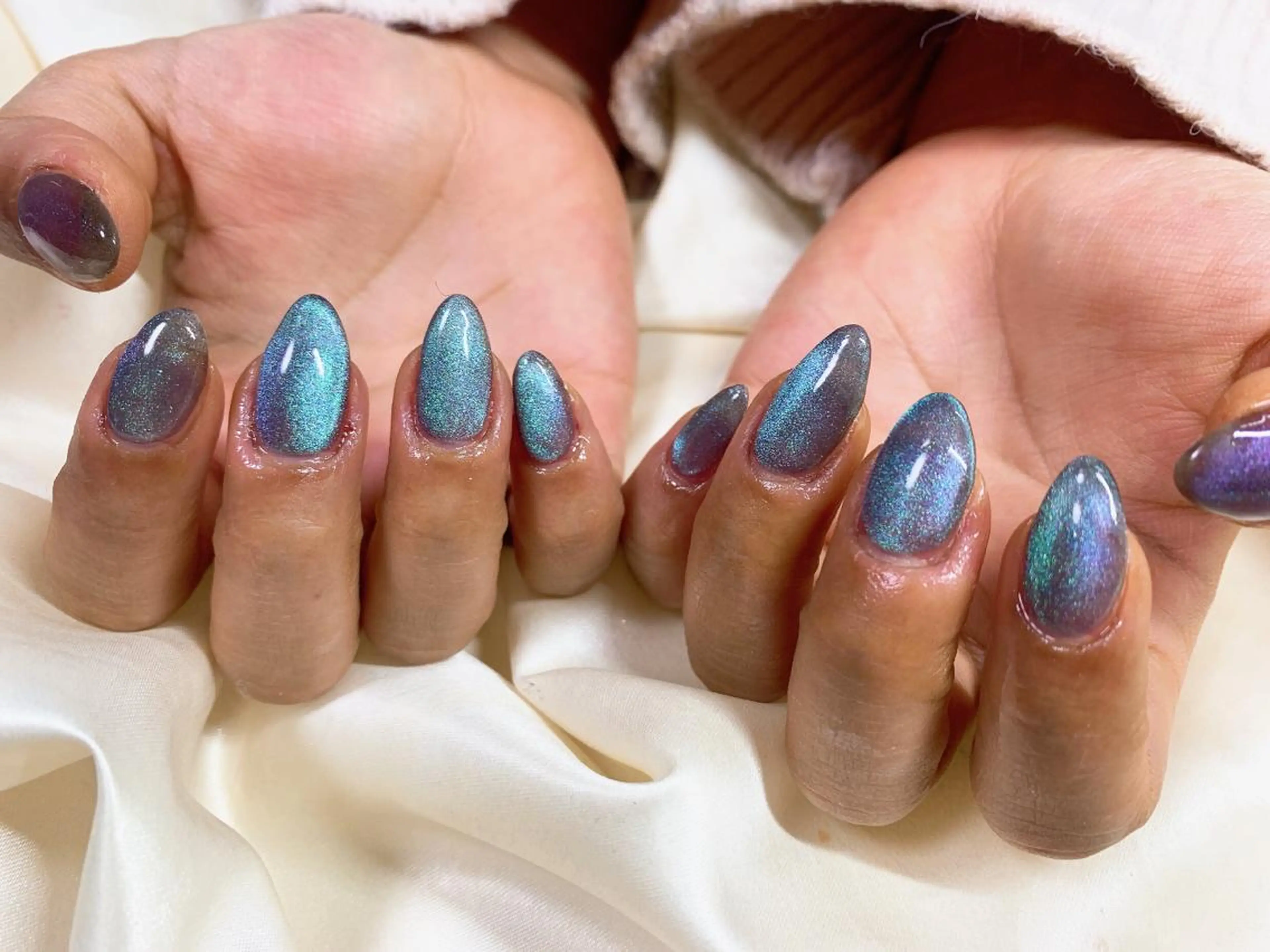 ネイル オーロラネイル フラワーネイル フットネイル フレンチネイル ジェルネイル kikinail 溝の口のネイルデザイン