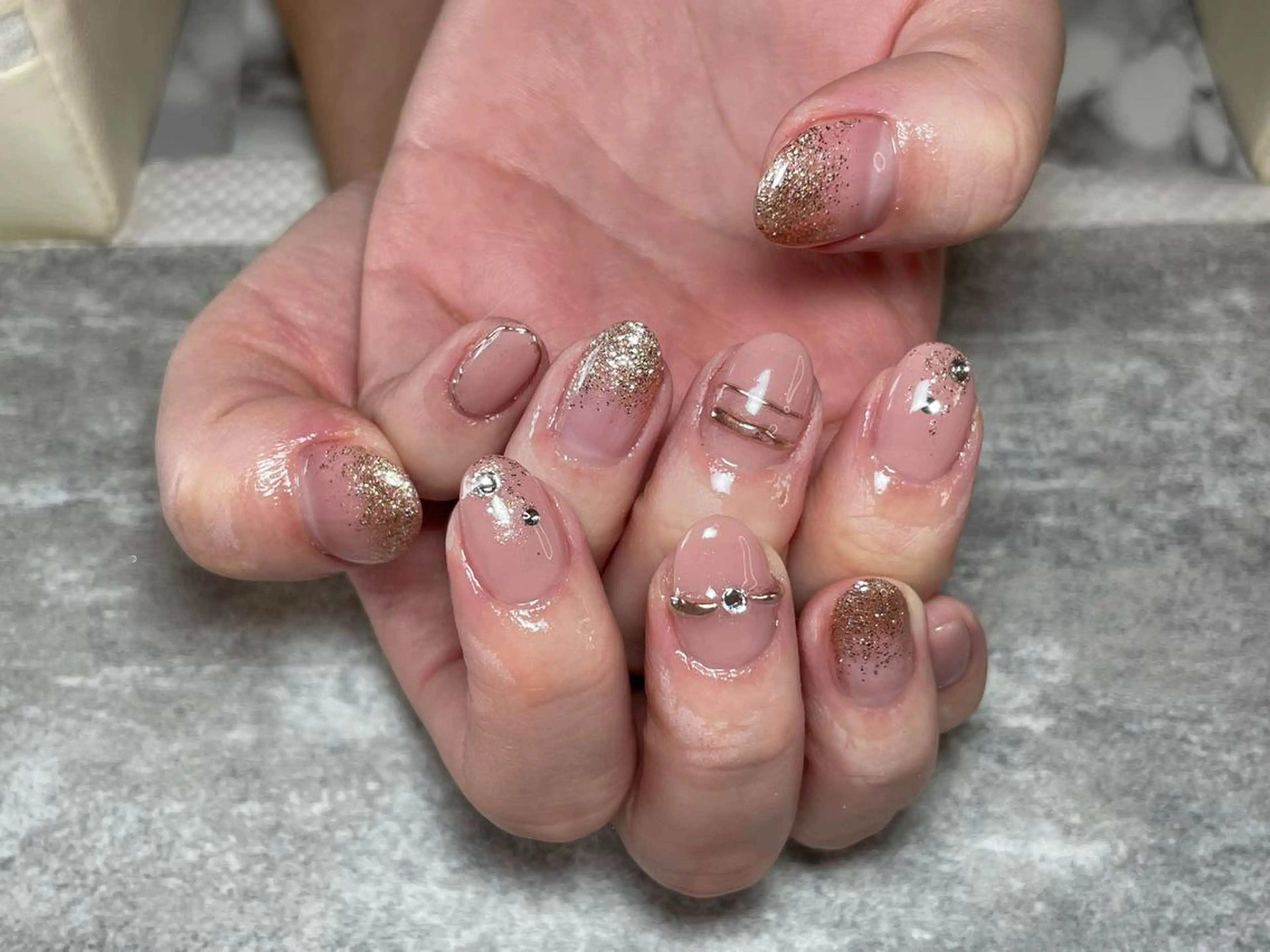 ネイル アートネイル 持ち込み ハンドネイル 蓑原 佳央里のネイルデザイン