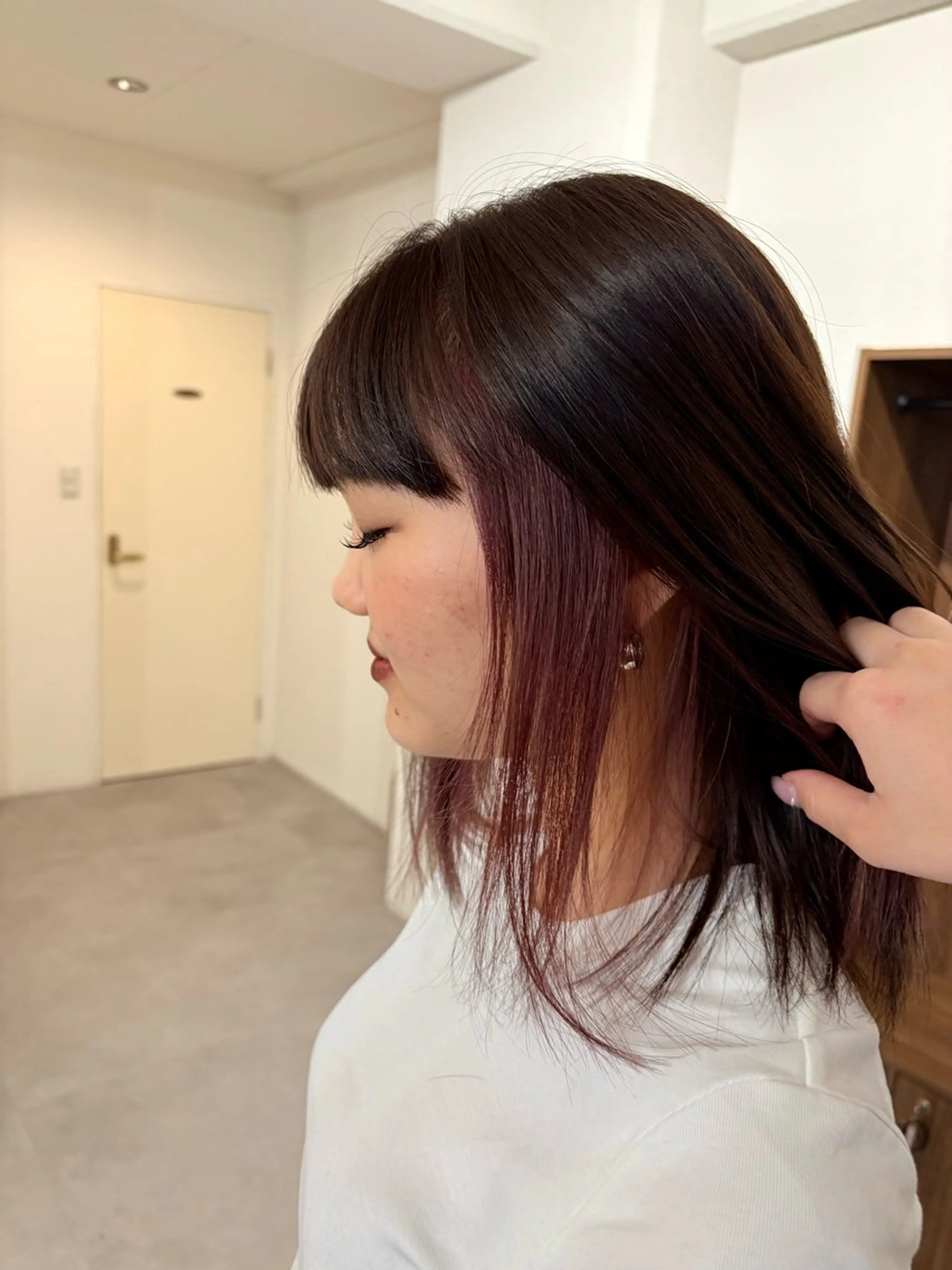 ミディアム カラー ヘアカラー 黒川 綾音のヘアスタイル