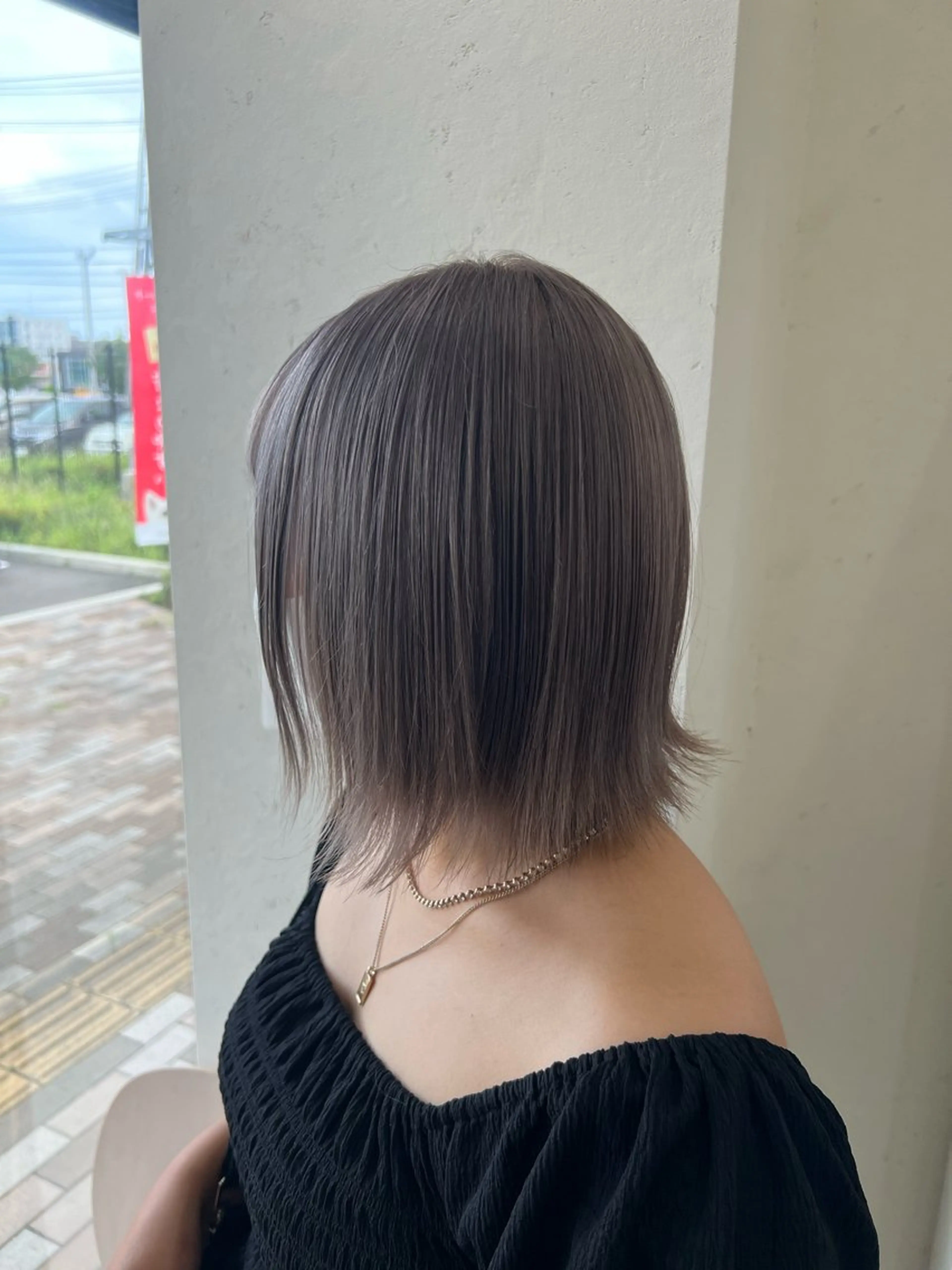 ミディアム カラー ブリーチ シルバー ヘアカラー 太白区白髪ぼかし/ ボブカット/千葉達人のヘアスタイル