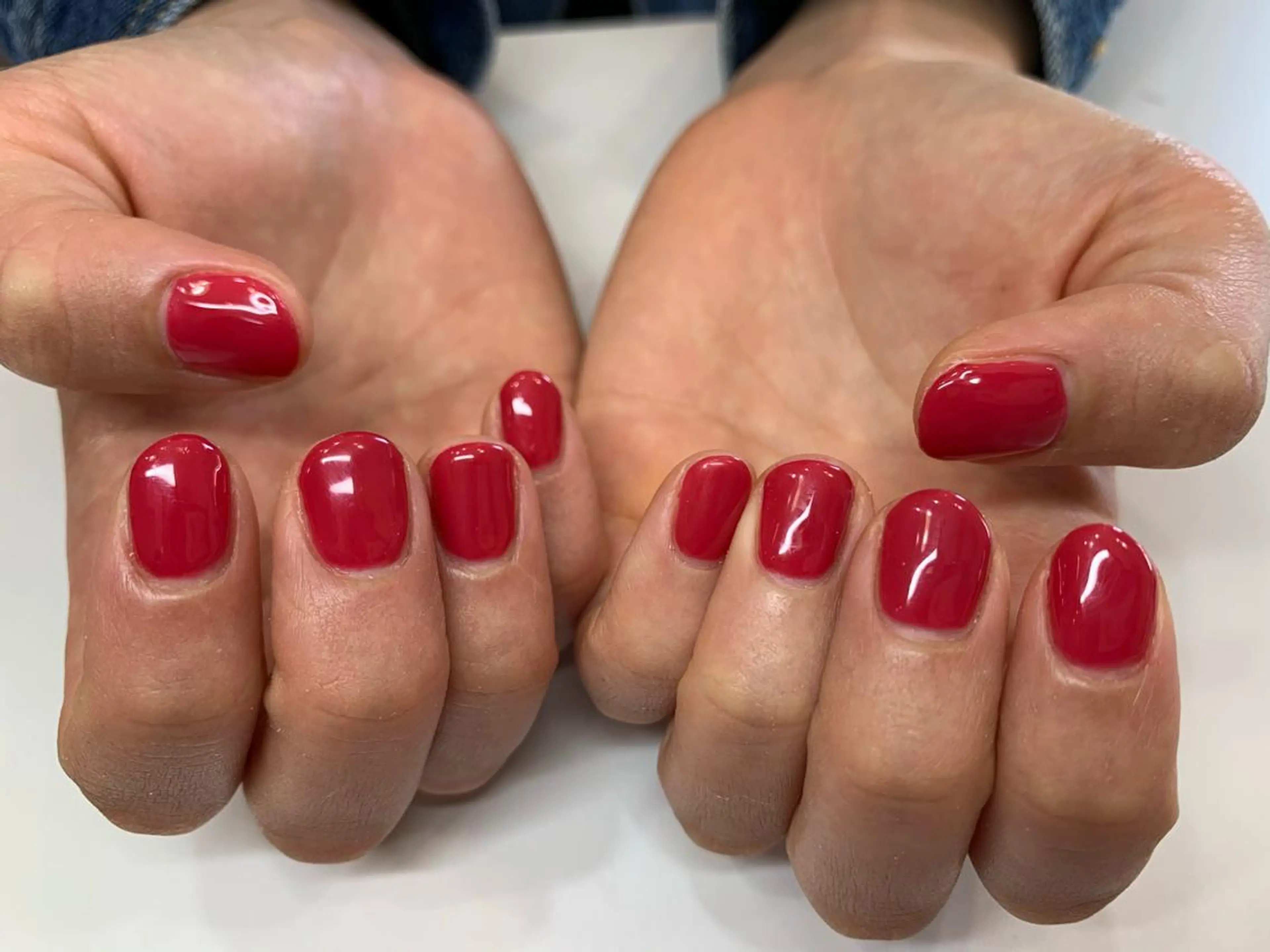 ネイル ワンカラーネイル ルリアンチッタ メンズ垢抜け特化の眉毛・アイブロウイメージ