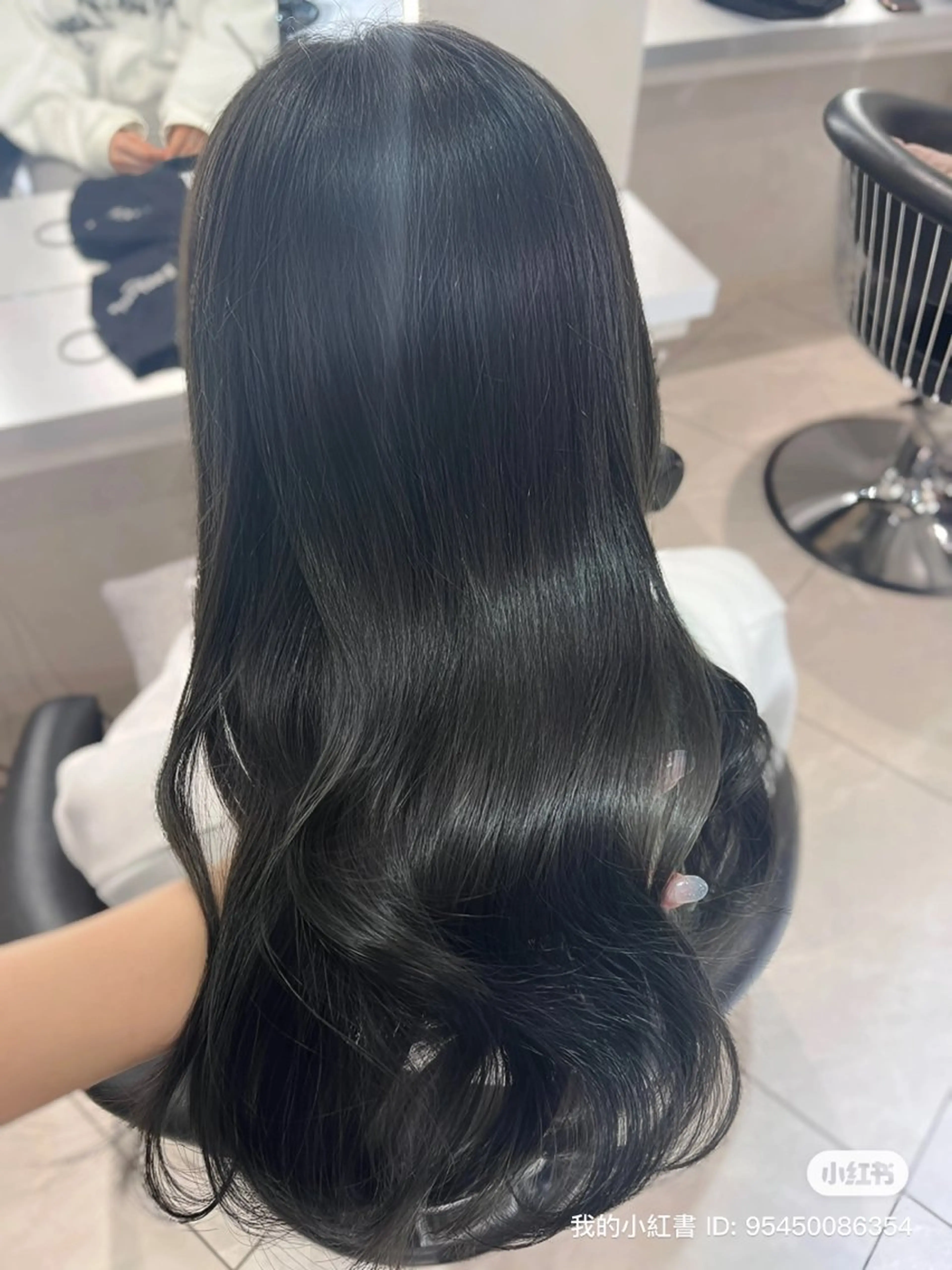 ロング カラー ブルーカラー ブルーグレー ブルーグレージュ グレージュ 韓国レイヤー×モテ髪 /MITSUKI🤍のヘアスタイル