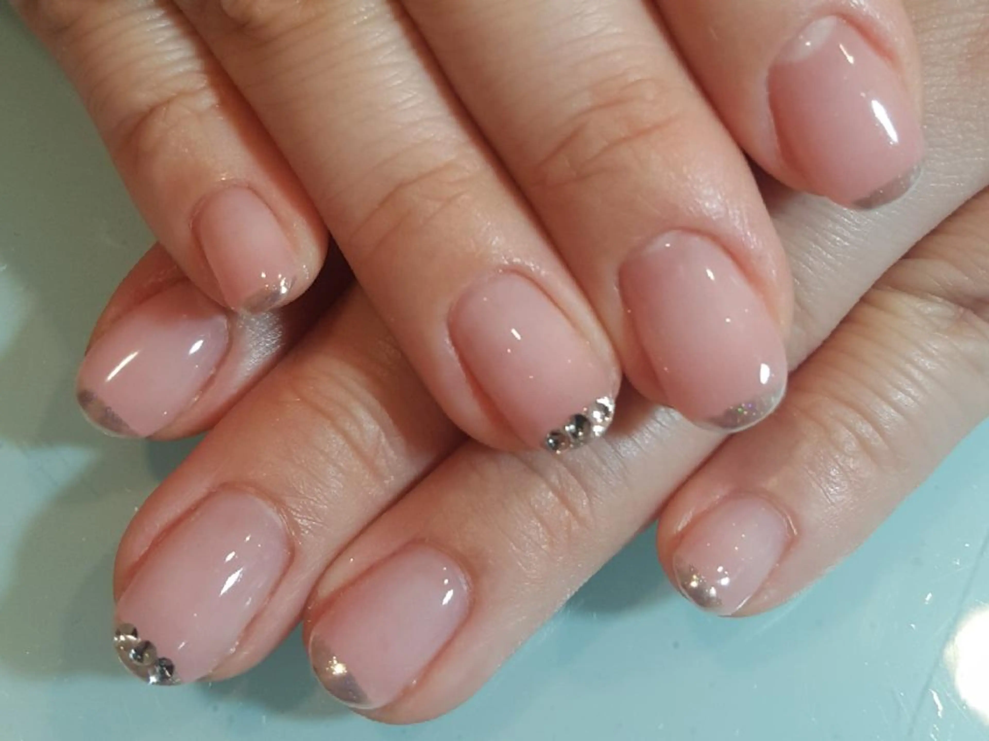 ネイル フレンチネイル ミラーネイル ストーンネイル 人気エリア💖完全個室【ルリエ】所属・ネイルサロン Lelienルリエのネイルデザイン