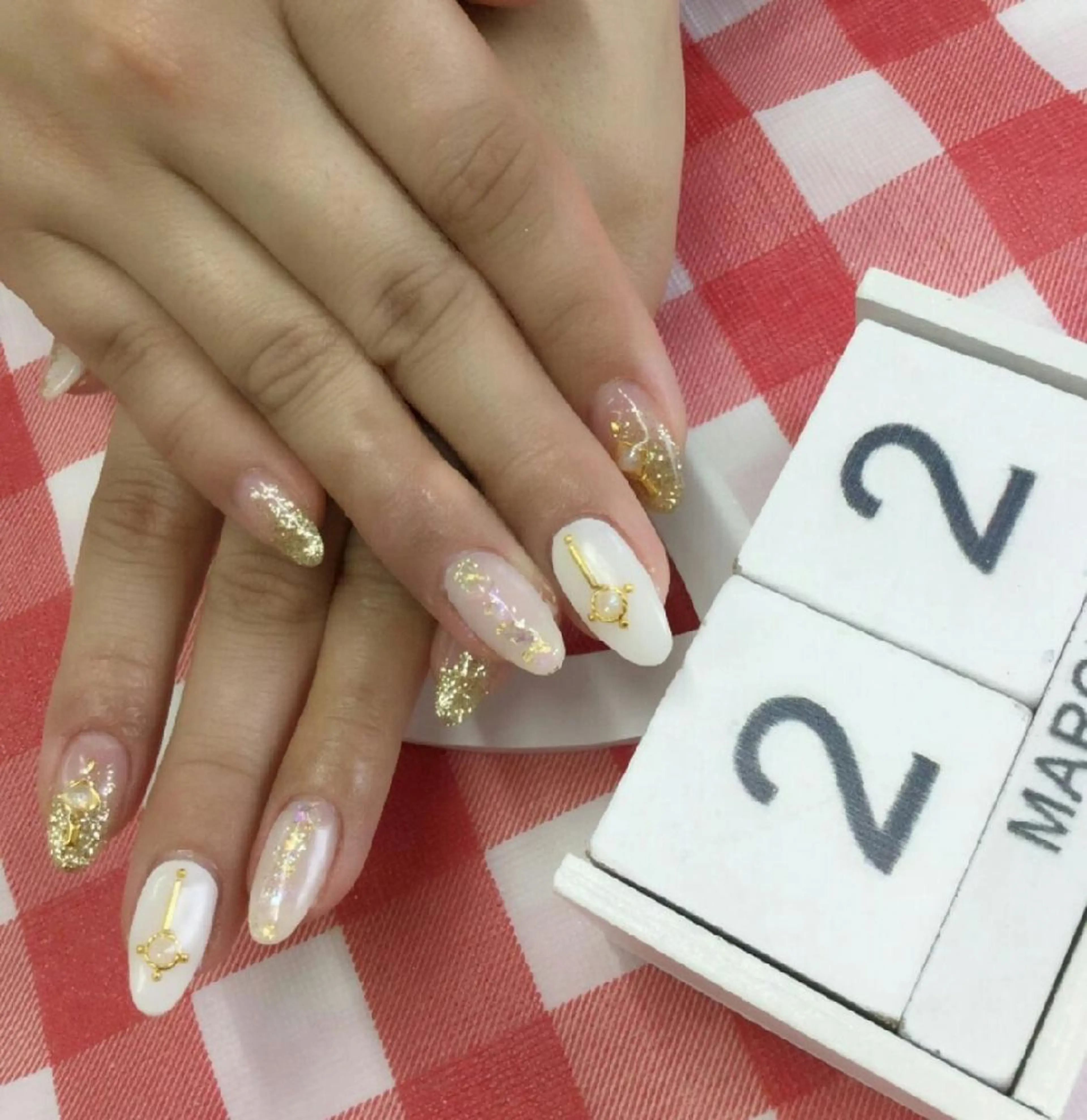 ネイル キラキラネイル JEWEL nailのネイルデザイン