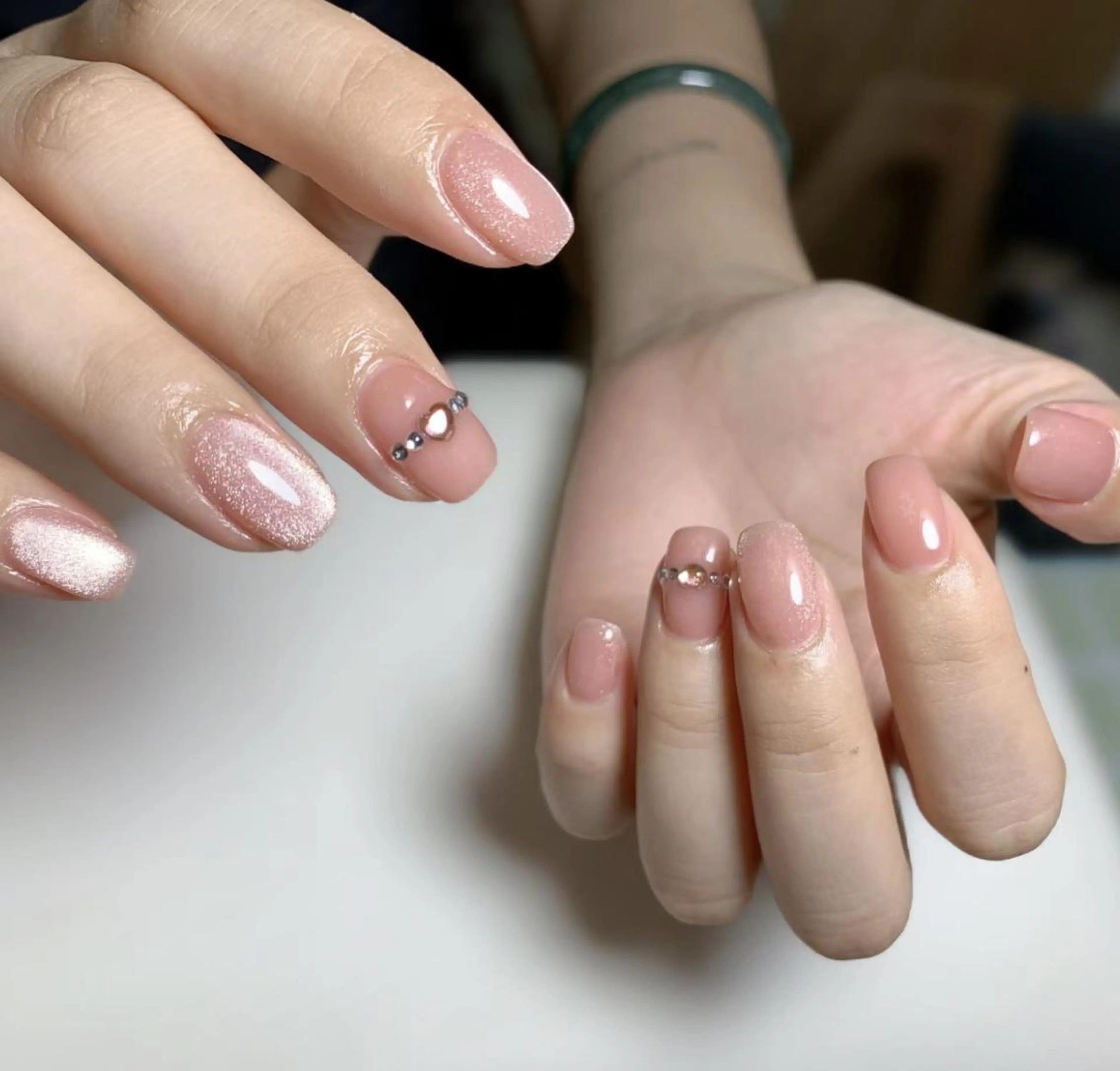 ネイル シンプルネイル Queens マオのネイルデザイン