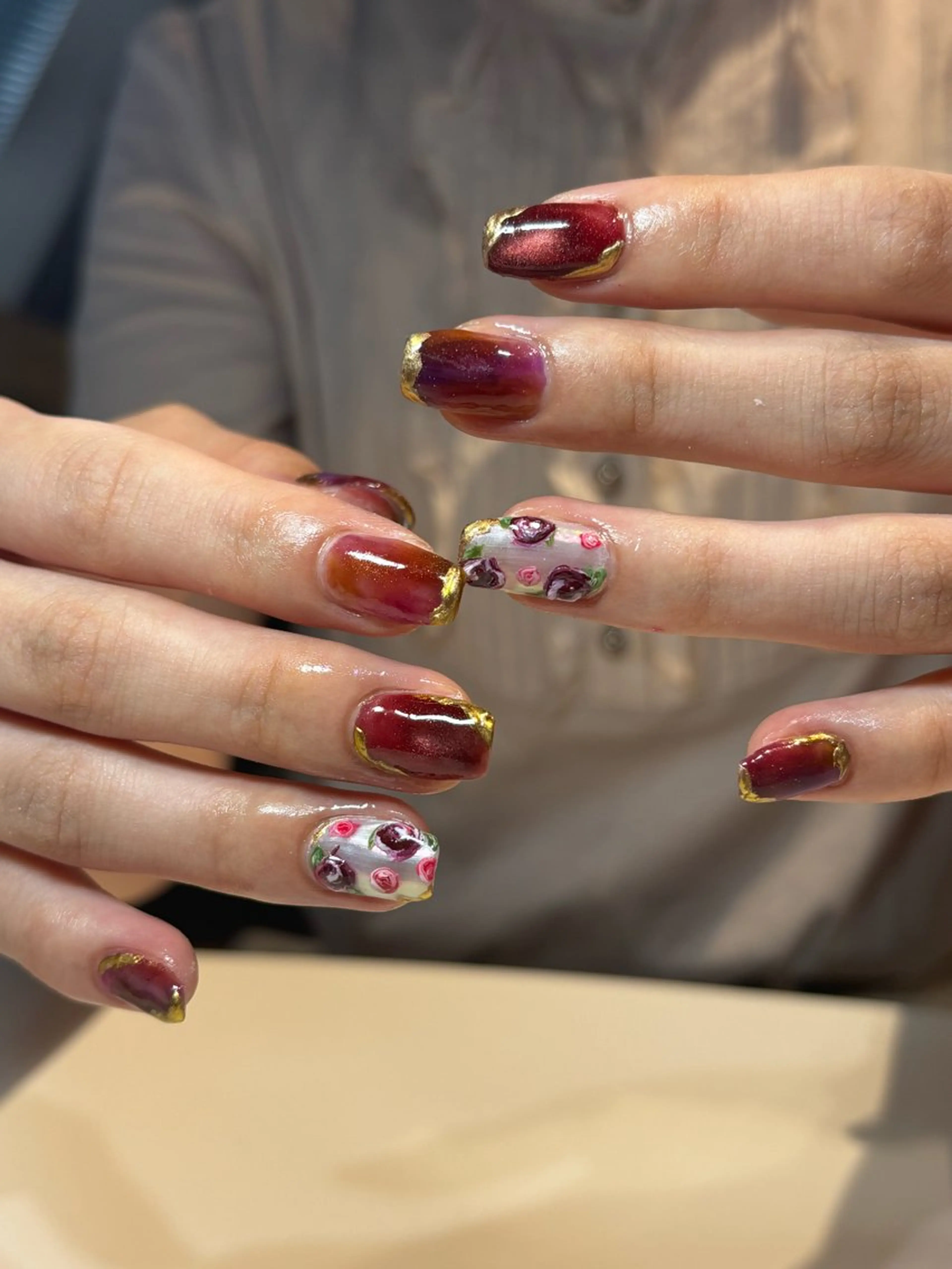 ネイル フットネイル フレンチネイル ジェルネイル グラデーション マグネットネイル ハンドネイル ヘアー.ネイル二刀流 misa🫧のヘアスタイル