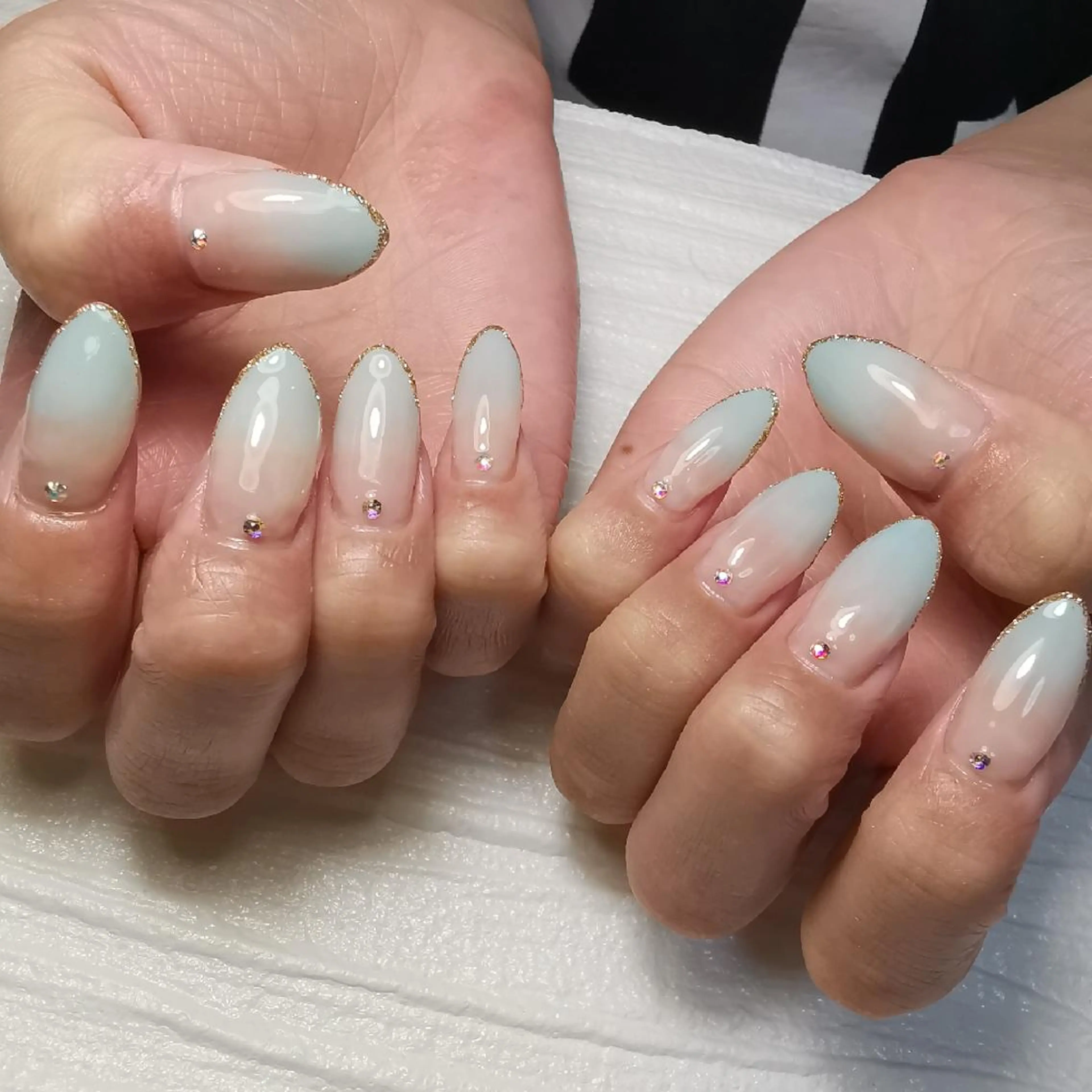 ネイル フレンチネイル グラデーション ラメ(グリッター) ハンドネイル reve あやののネイルデザイン