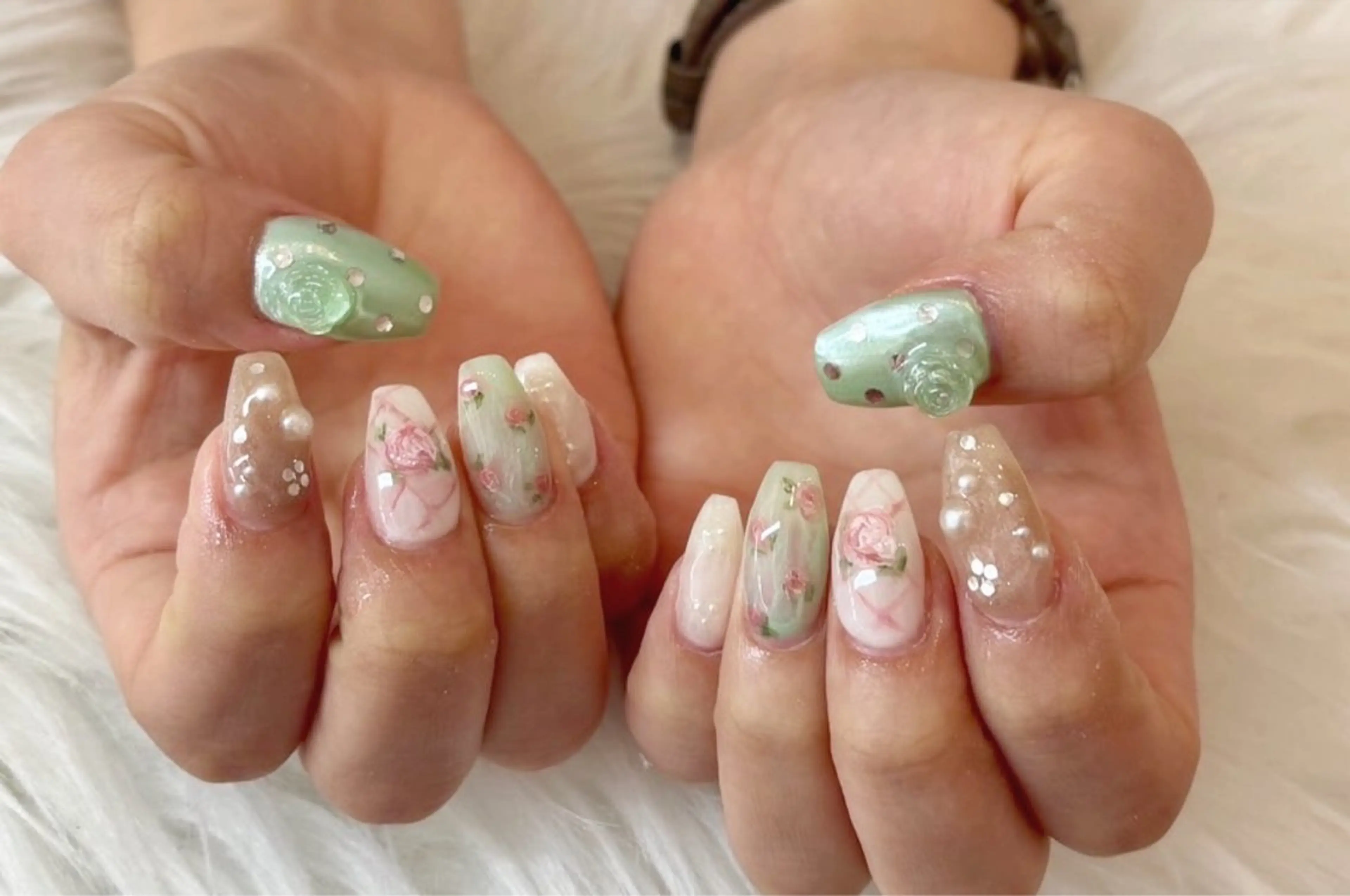 ネイル ハンドネイル nail salon oneness🎀のネイルデザイン