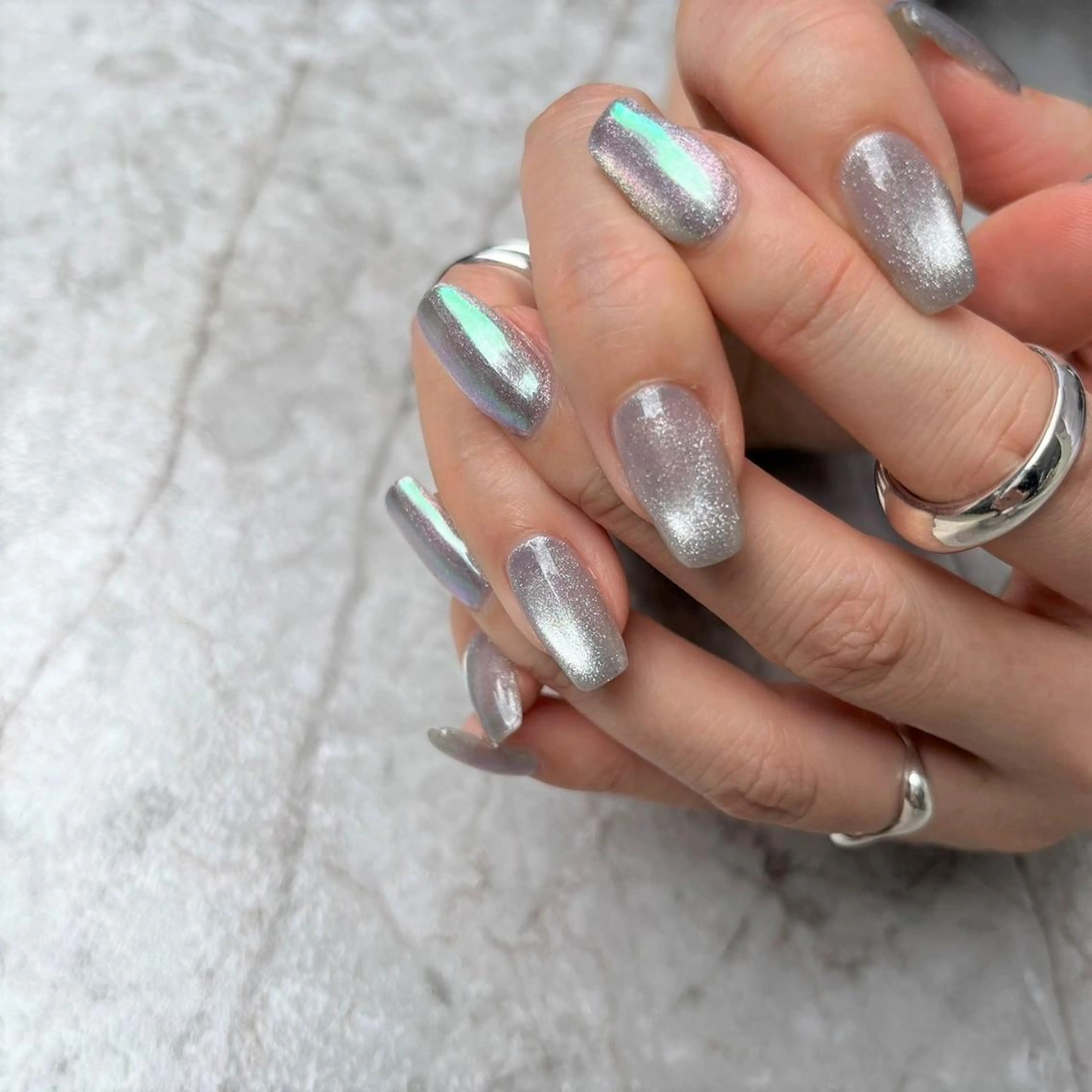 ネイル オーロラネイル マグネットネイル REINA W【今福鶴見店】のネイルデザイン