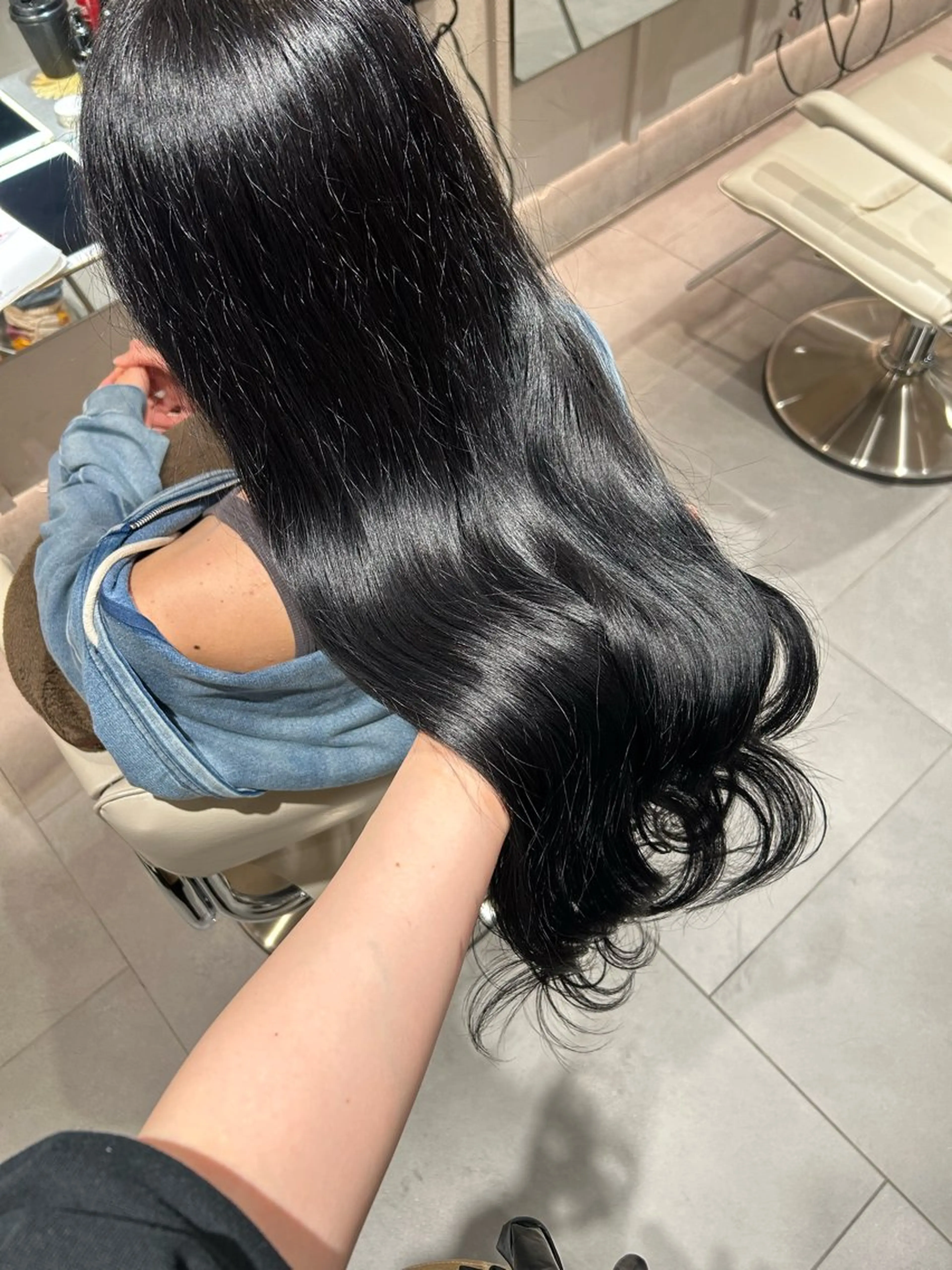 ロング カラー 黒髪 モデル様募集中 🌸いちか🌸のヘアスタイル