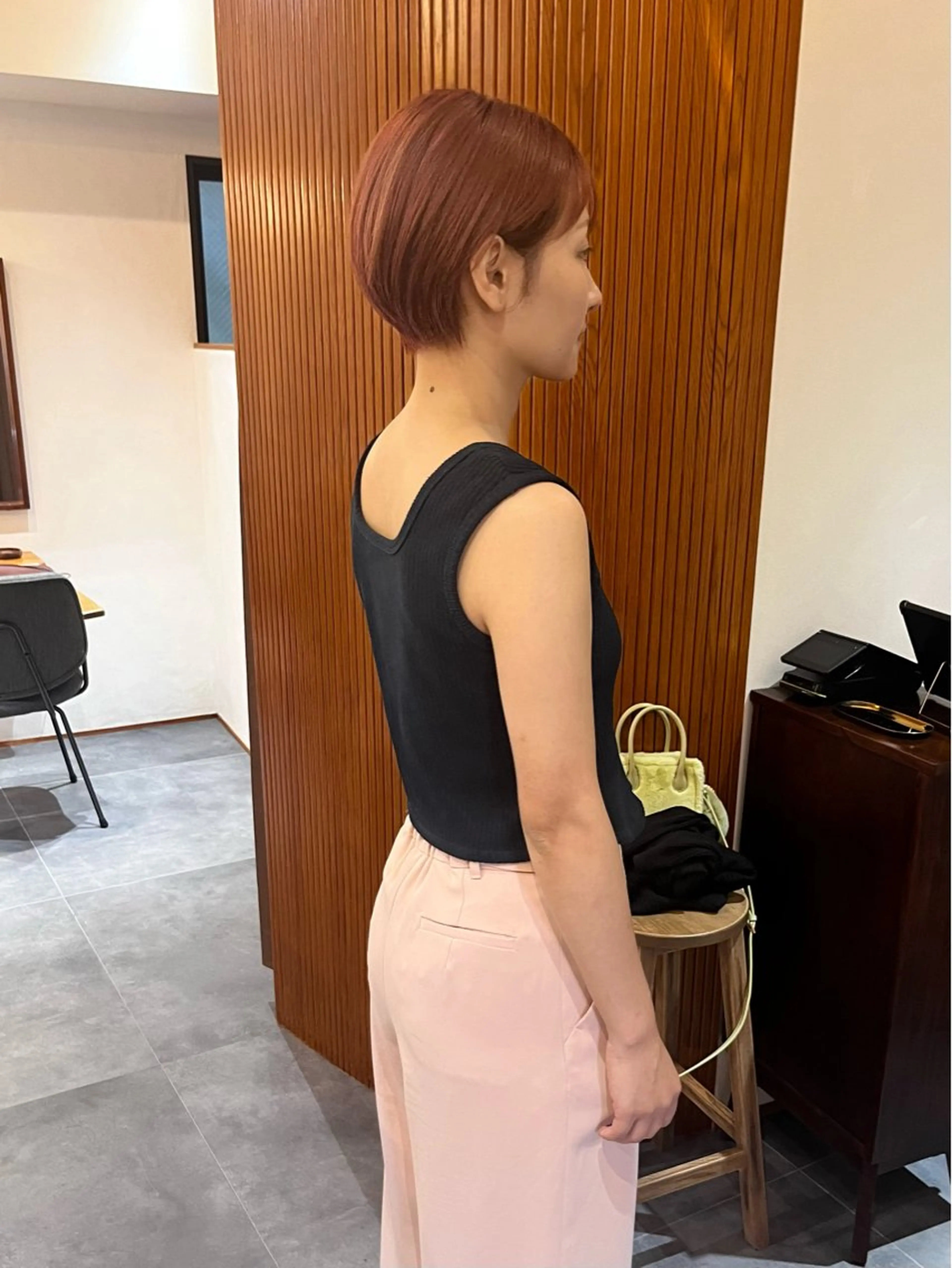 ショート カラー toi【トワ】所属・安達 俊亮のヘアスタイル