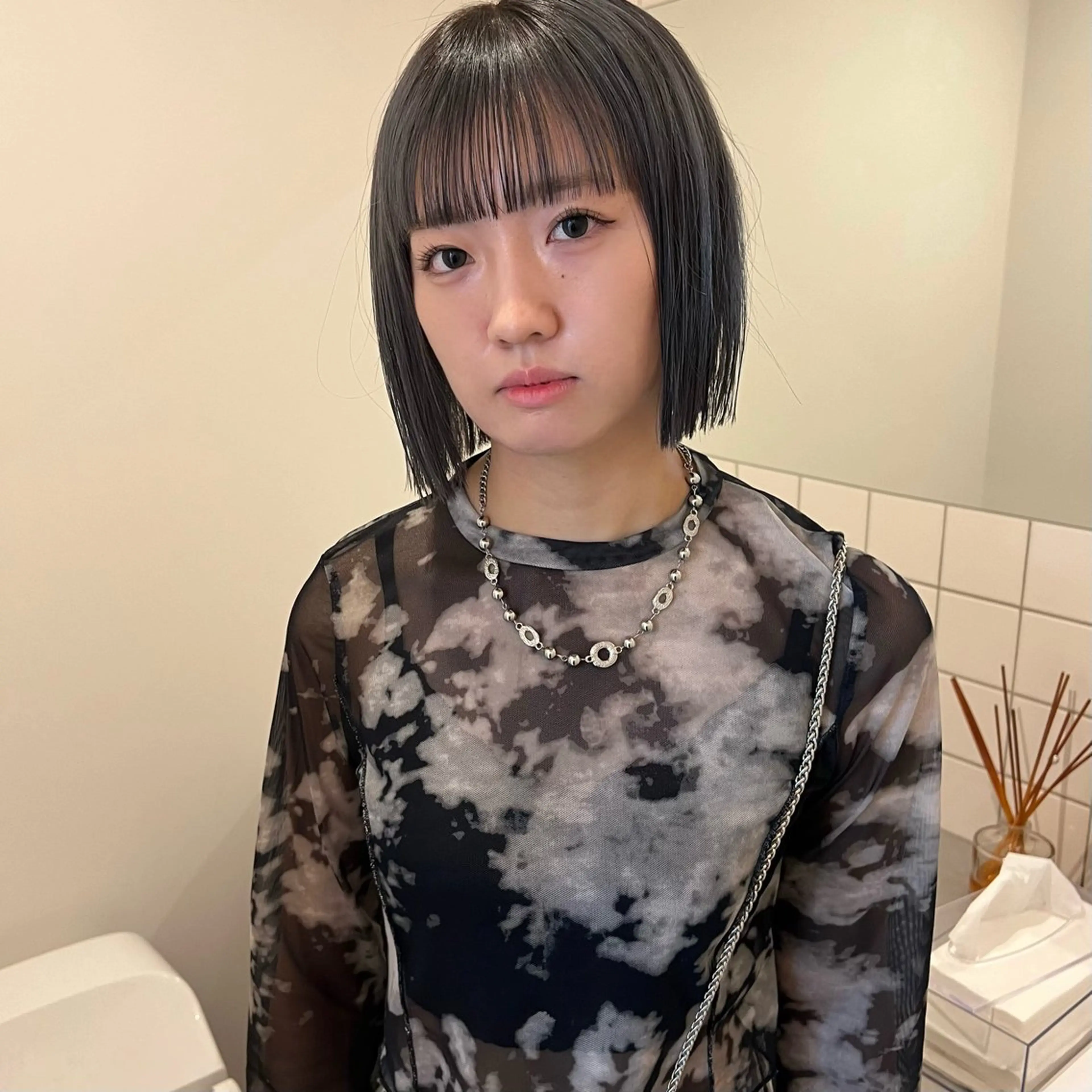 ミディアム 舟橋耀/ブリーチカラ ー/レイヤーカットのヘアスタイル