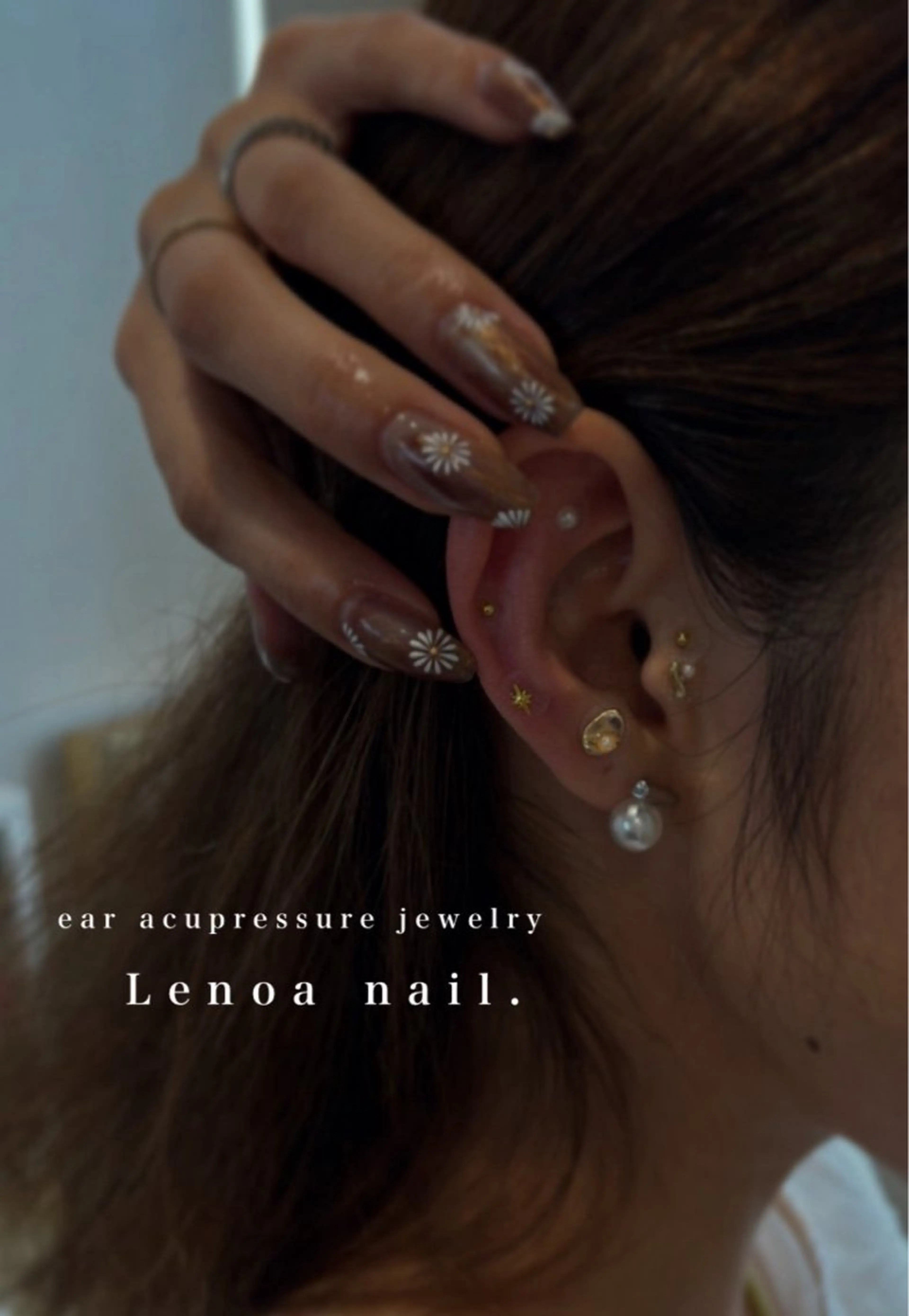 耳ツボジュエリー💎12粒の写真