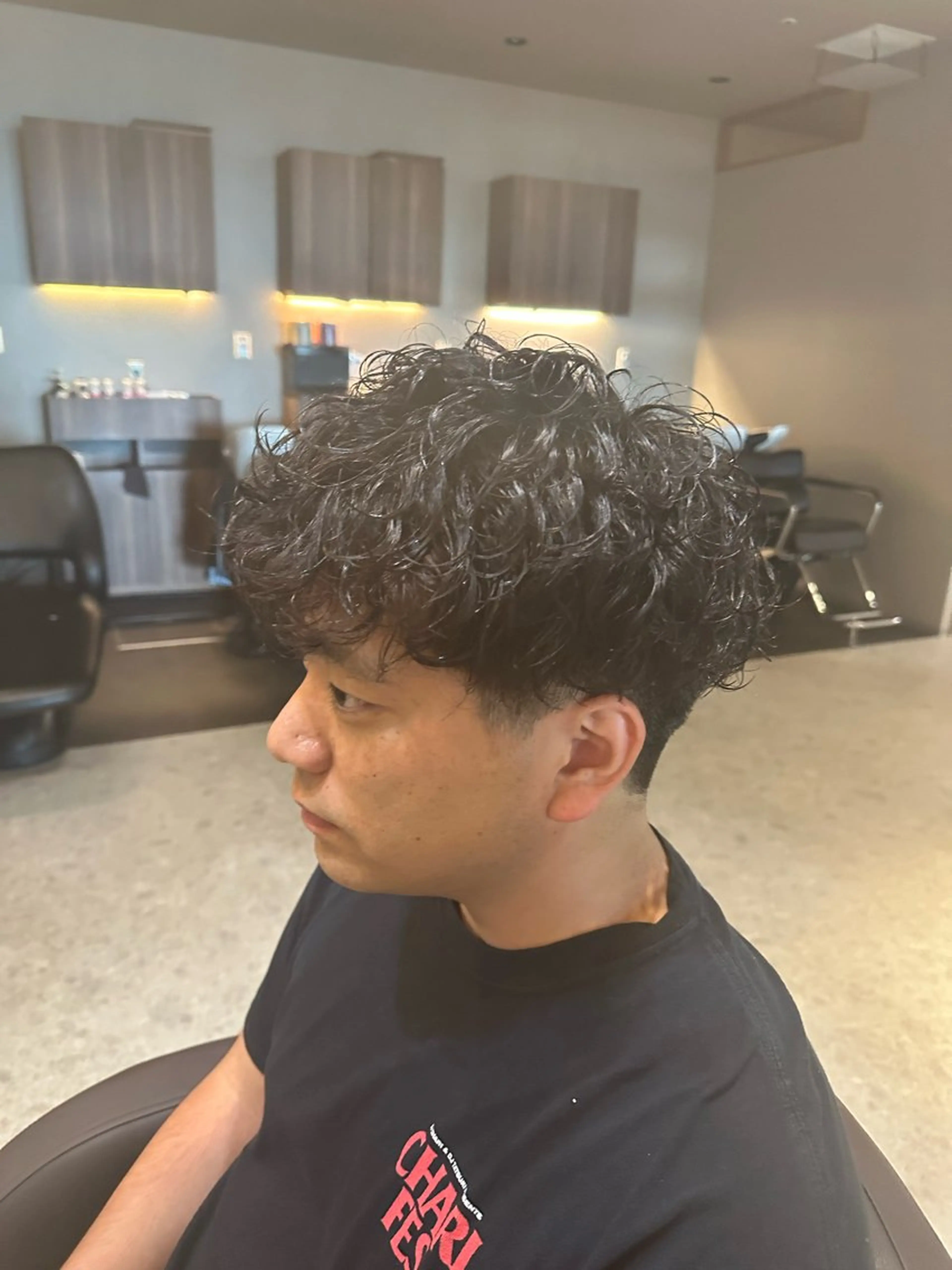 ミディアム パーマ メンズ ミディアムパーマ メンズパーマ カット パーマ ヘッドスパ Forest. -髪質改善-のヘアスタイル