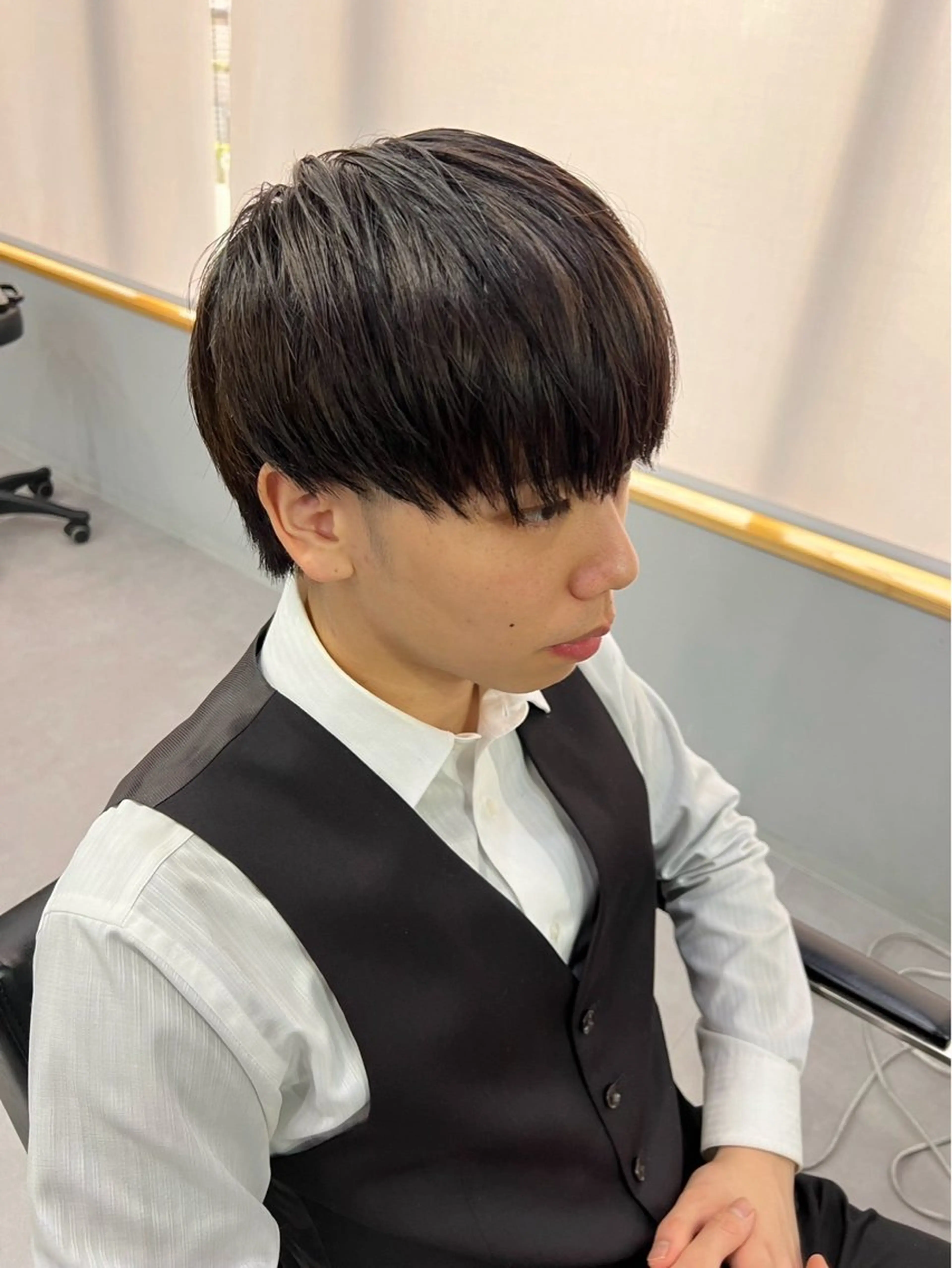 ミディアムレイヤー カット/ハイライトのヘアスタイル