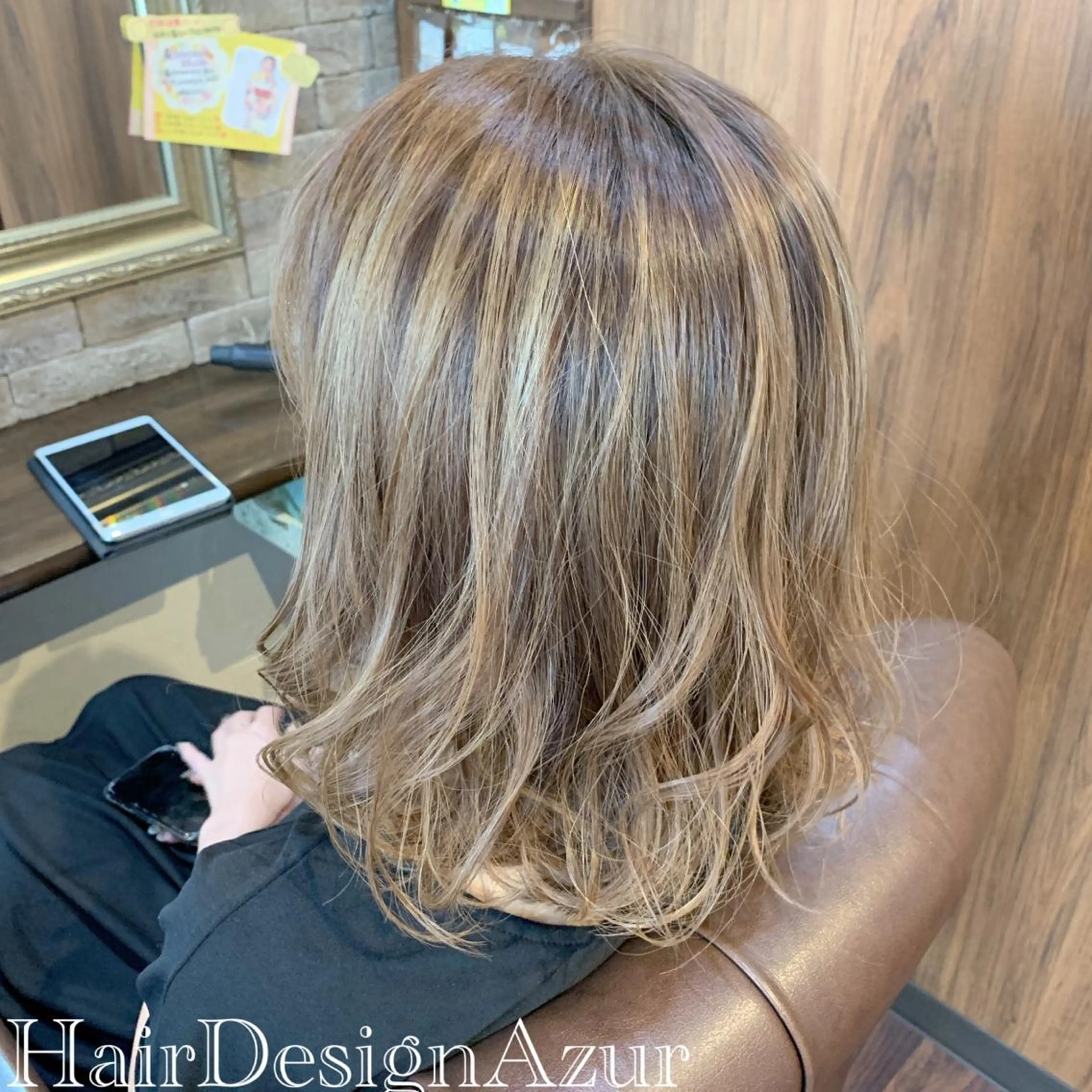 ミディアム カラー HairDesign Azurのヘアスタイル