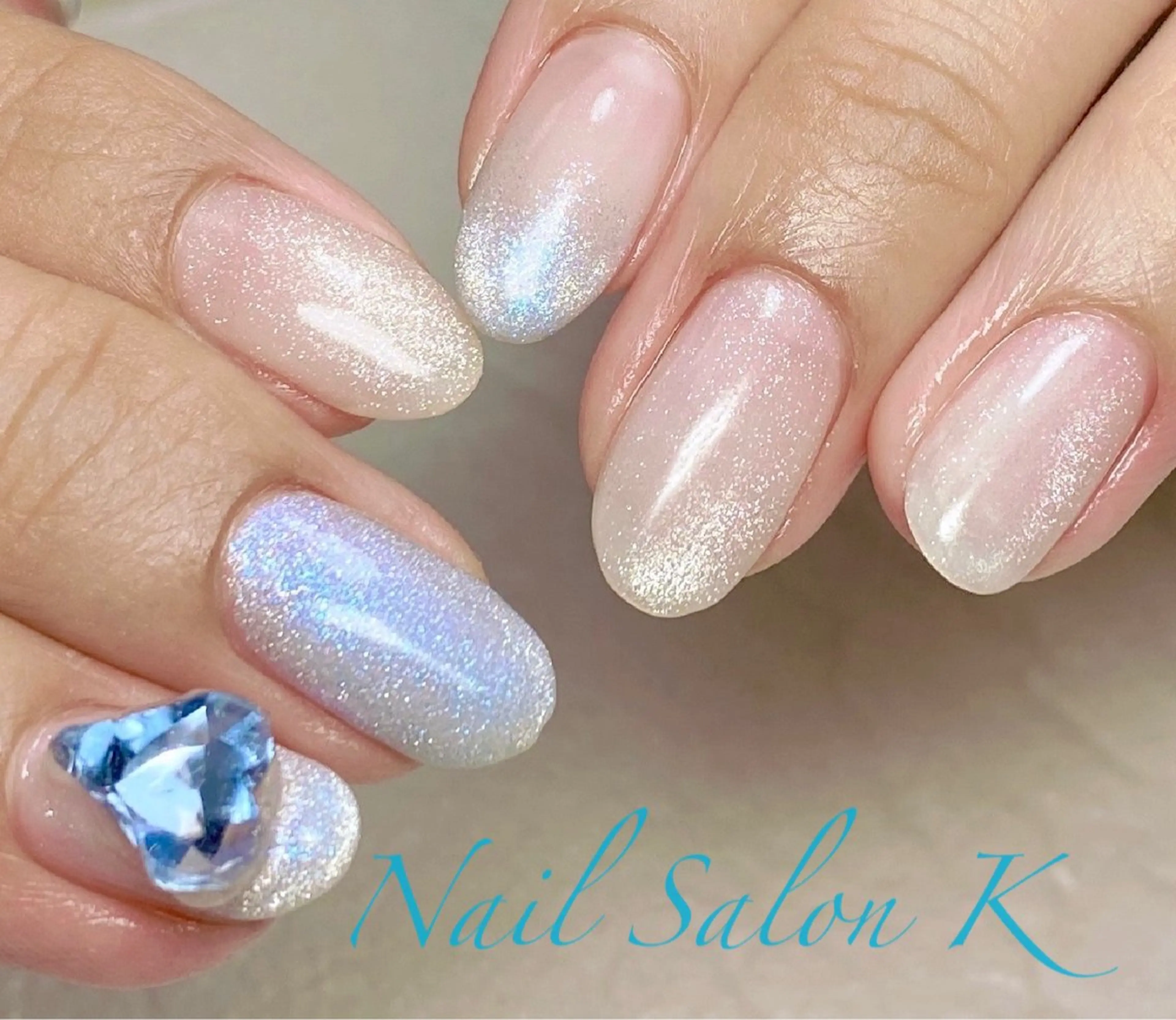 ネイル グラデーション ハート マグネットネイル ホワイト ハンドネイル Nail Salon K 🧸美爪育成のネイルデザイン