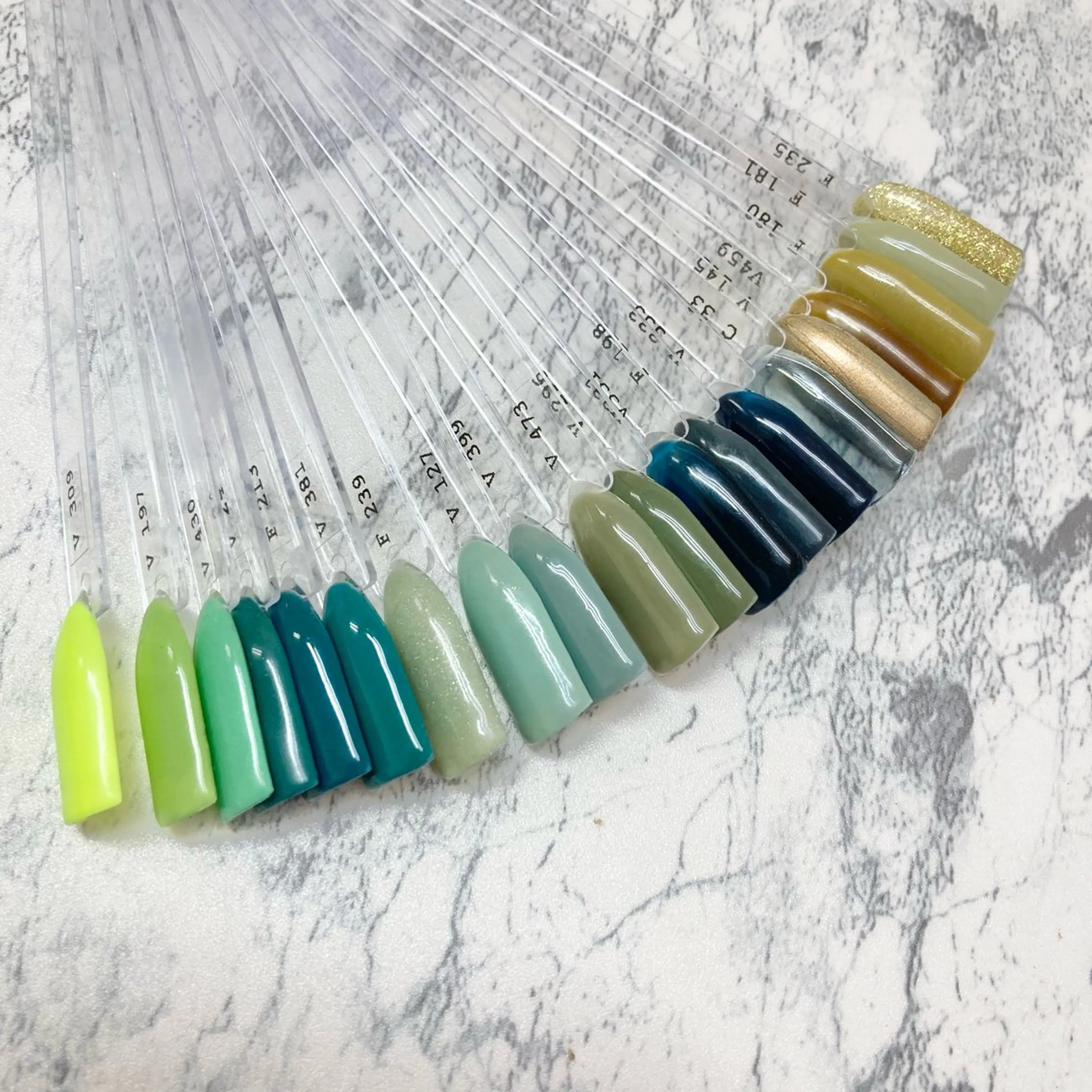 【ハンド】【オフあり】寒色カラーでワンカラー・ラメOKの写真