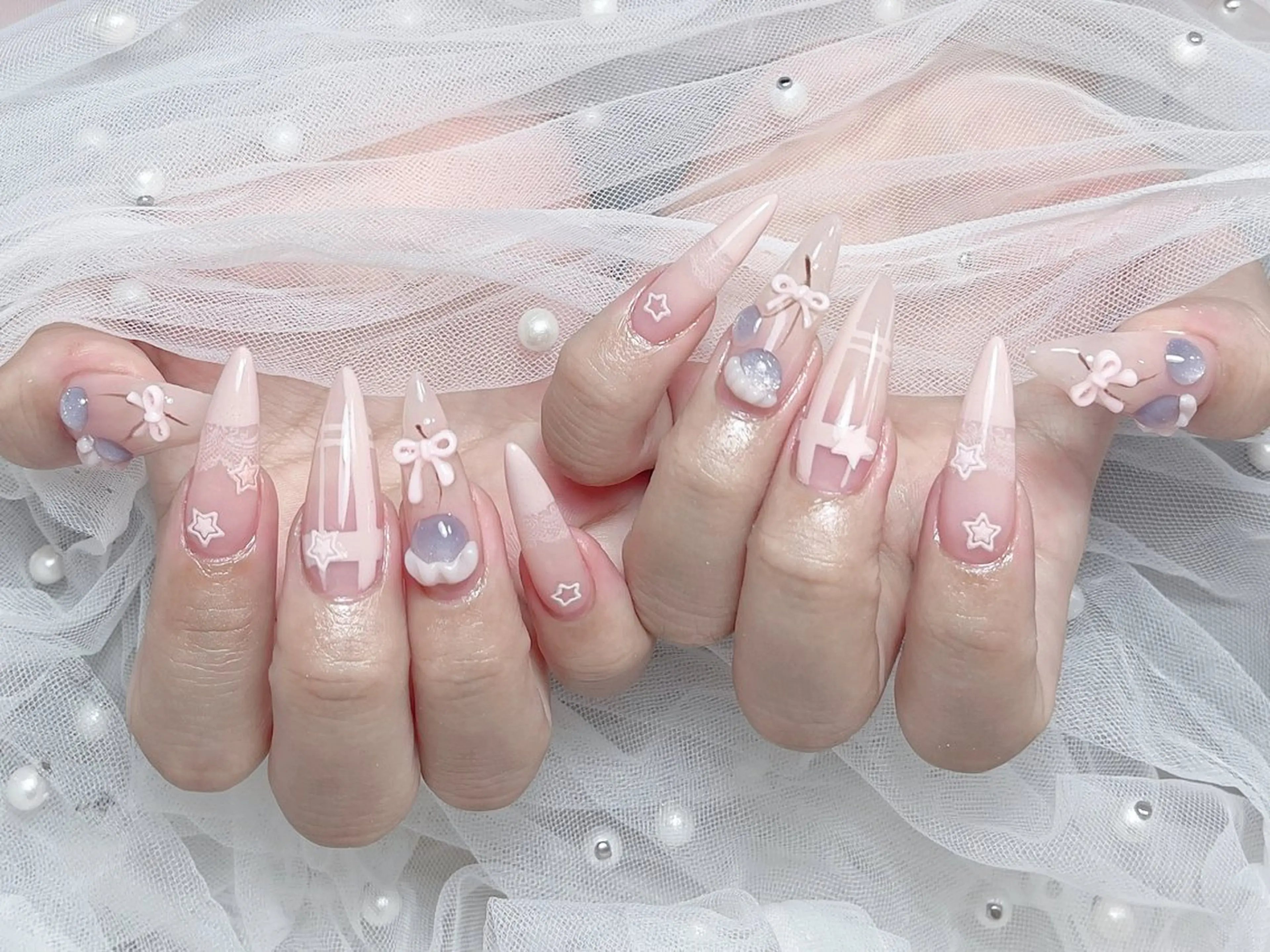 ネイル ハンドネイル 𝐲𝐮𝐦𝐢🎀 長さ出しデザイン専門のネイルデザイン