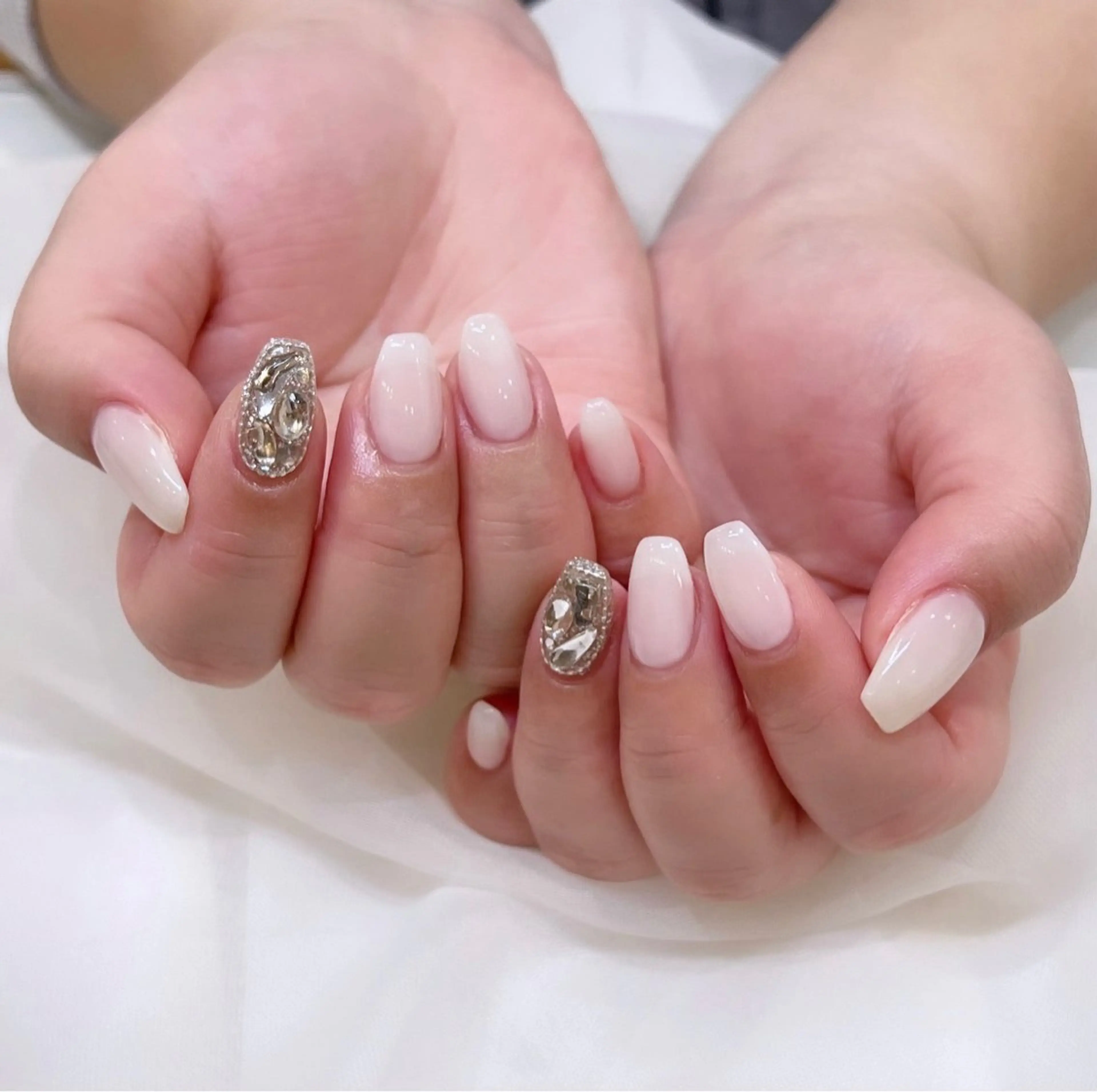 ネイル ハンドネイル emu sakiのネイルデザイン