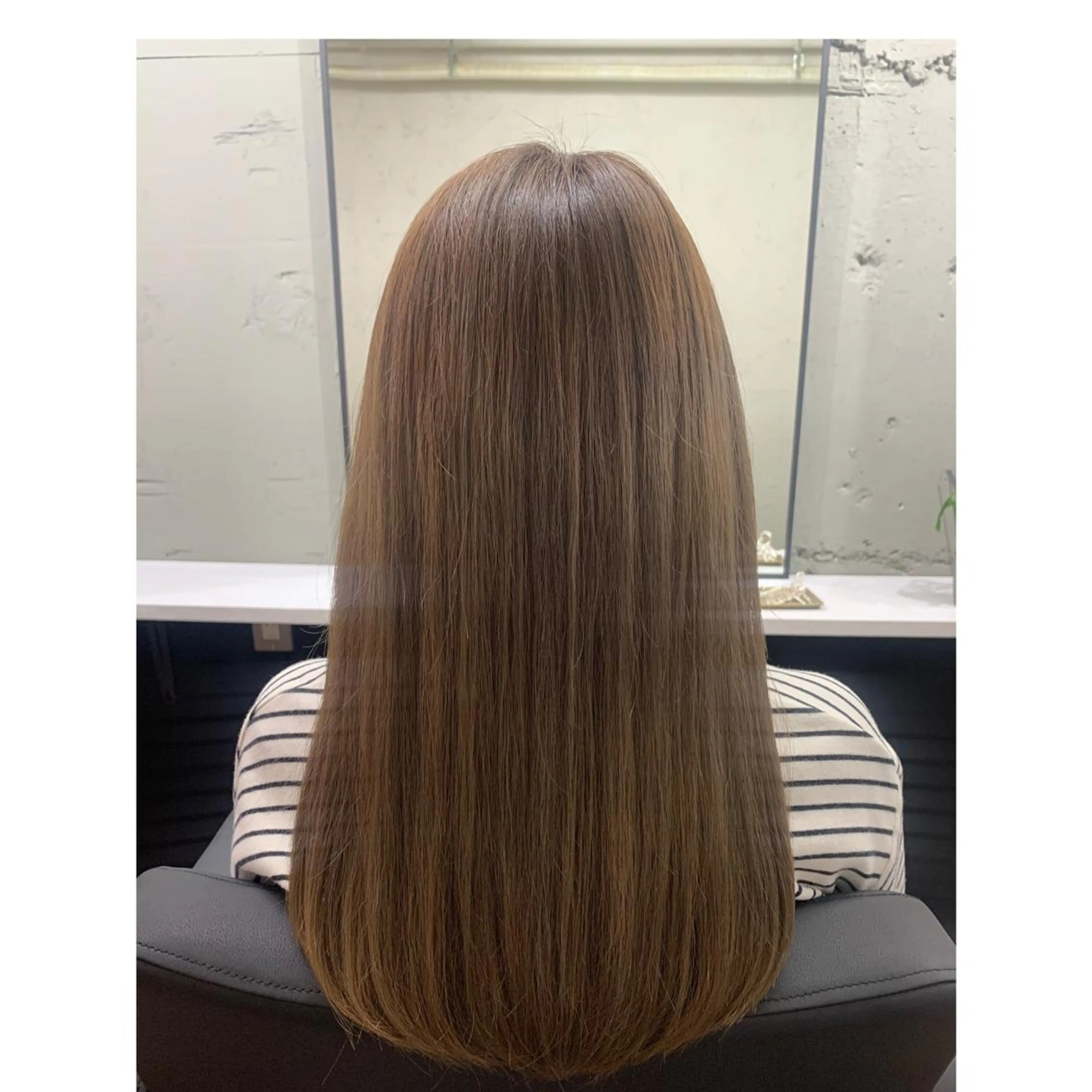 セミロング 髪質改善専門　酸性ス トレート　縮毛矯正のヘアスタイル