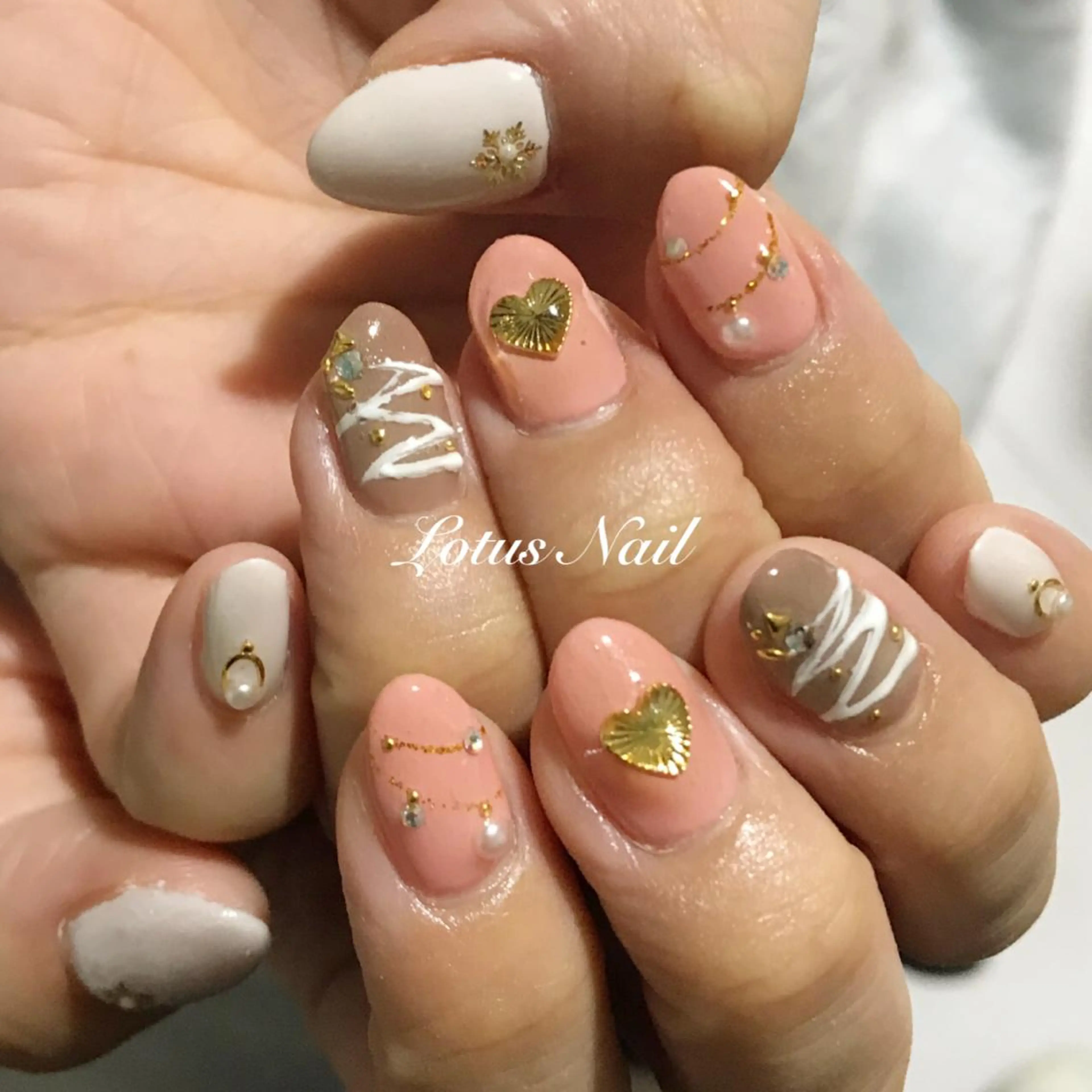 ネイル バレンタイン Lotus Nailのネイルデザイン