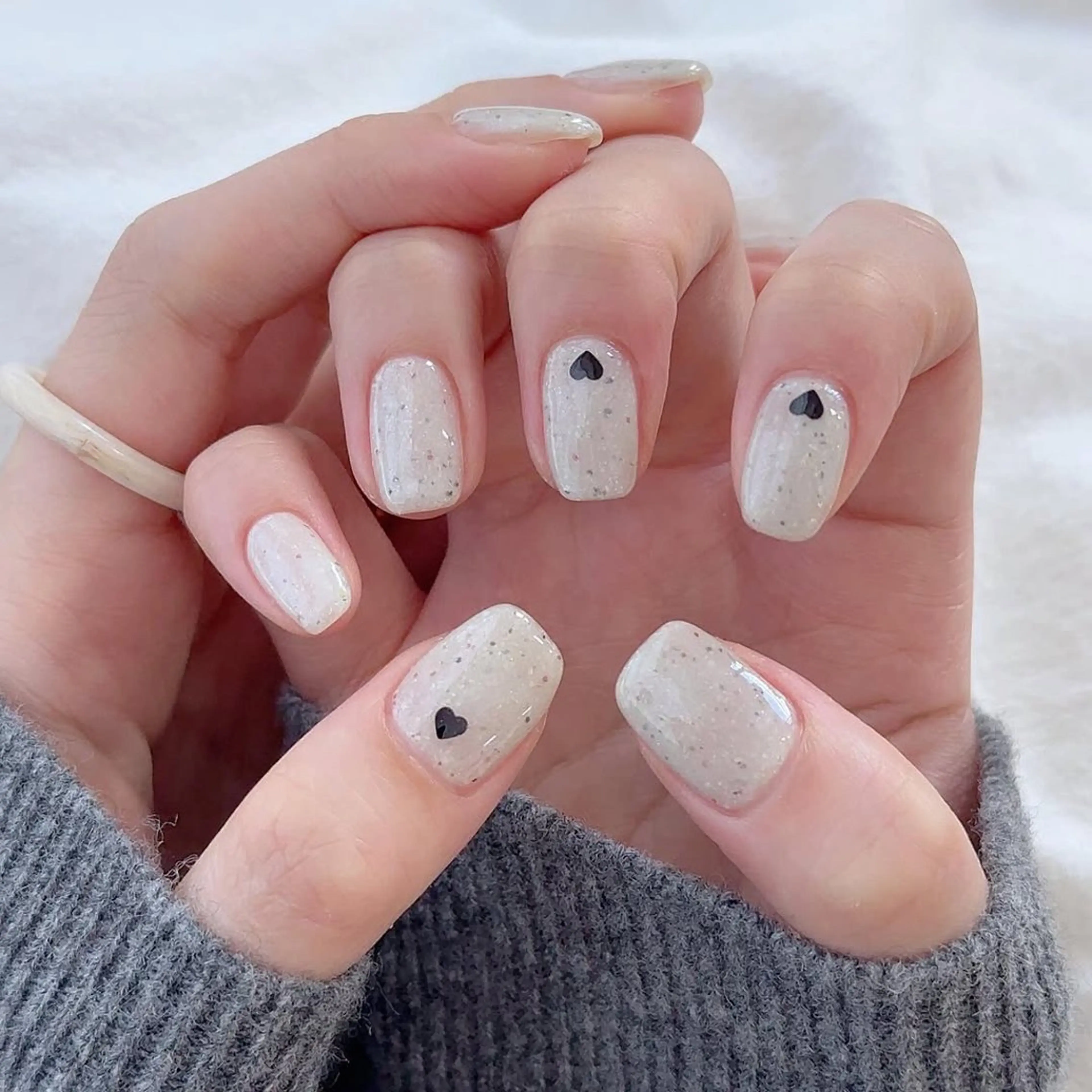 ハンドネイル NOÉRA NAIL & BEAUTY所属・ノエラ ネイル ビューティーのネイルデザイン