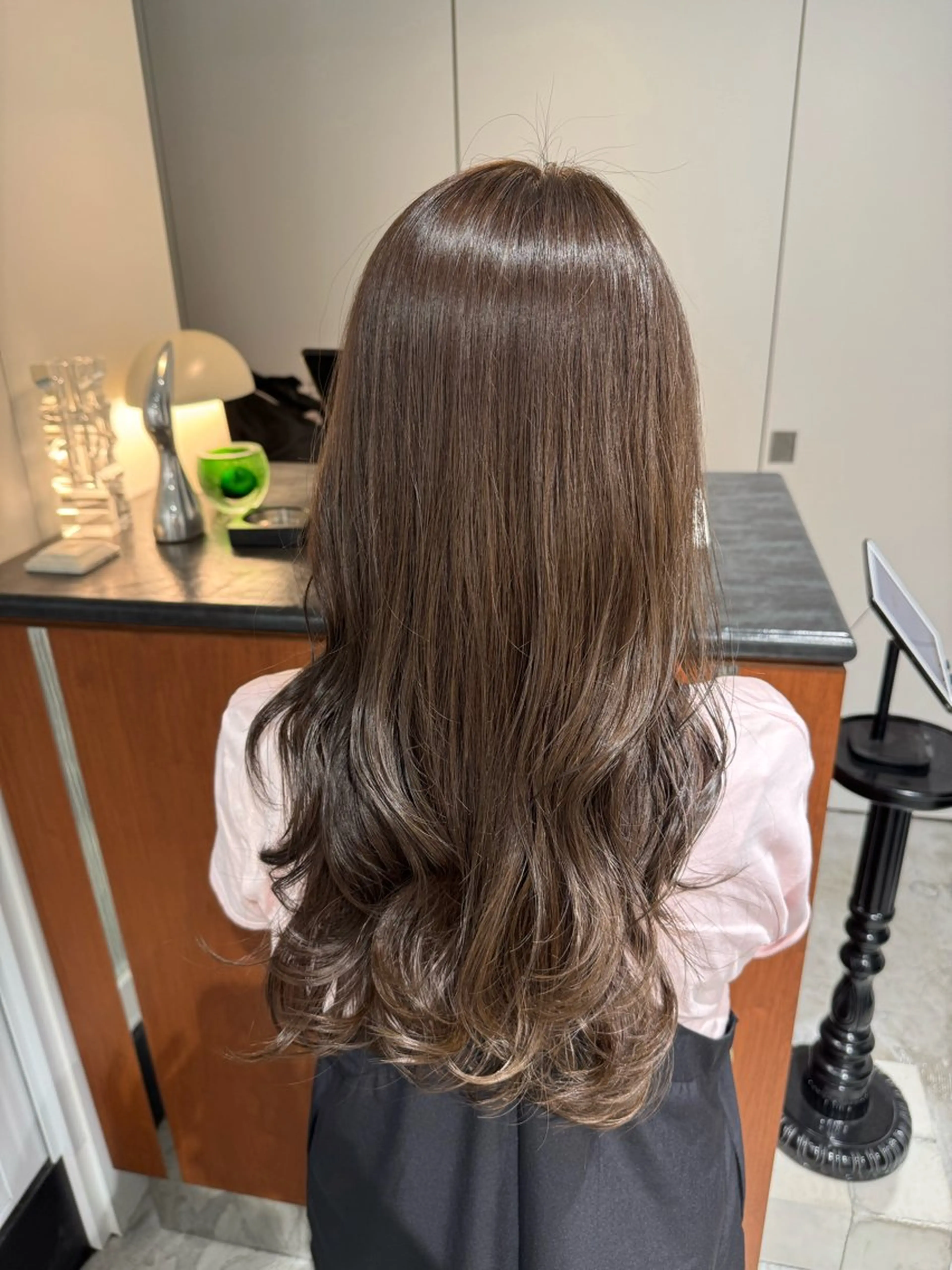 ロング ロング ヘアカラー オートル所属・渋谷透明感カラー🩵 愛優美のヘアスタイル