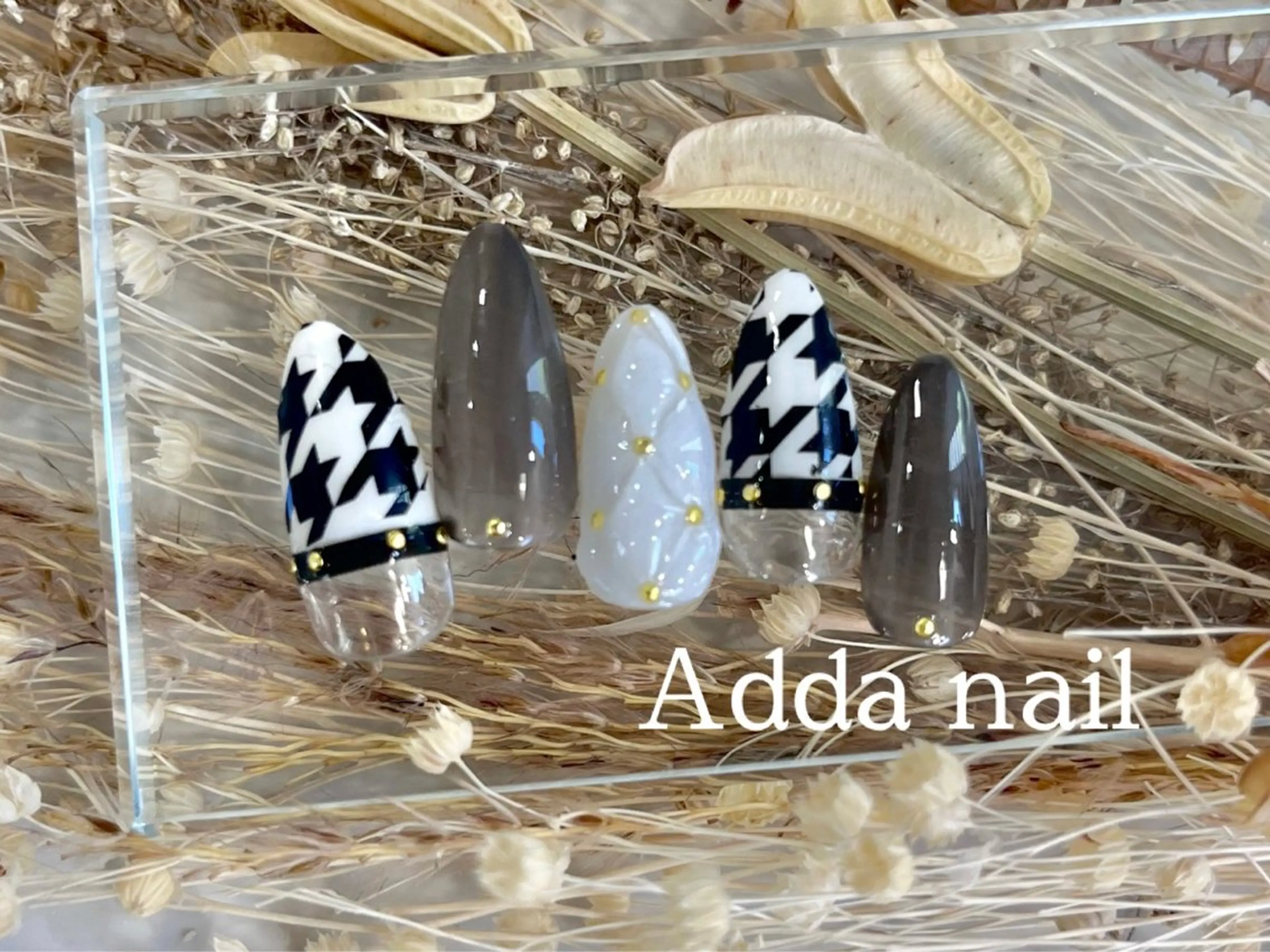 ネイル Queen nail所属・QUEENＮA IＬ JR寺田町1分のネイルデザイン