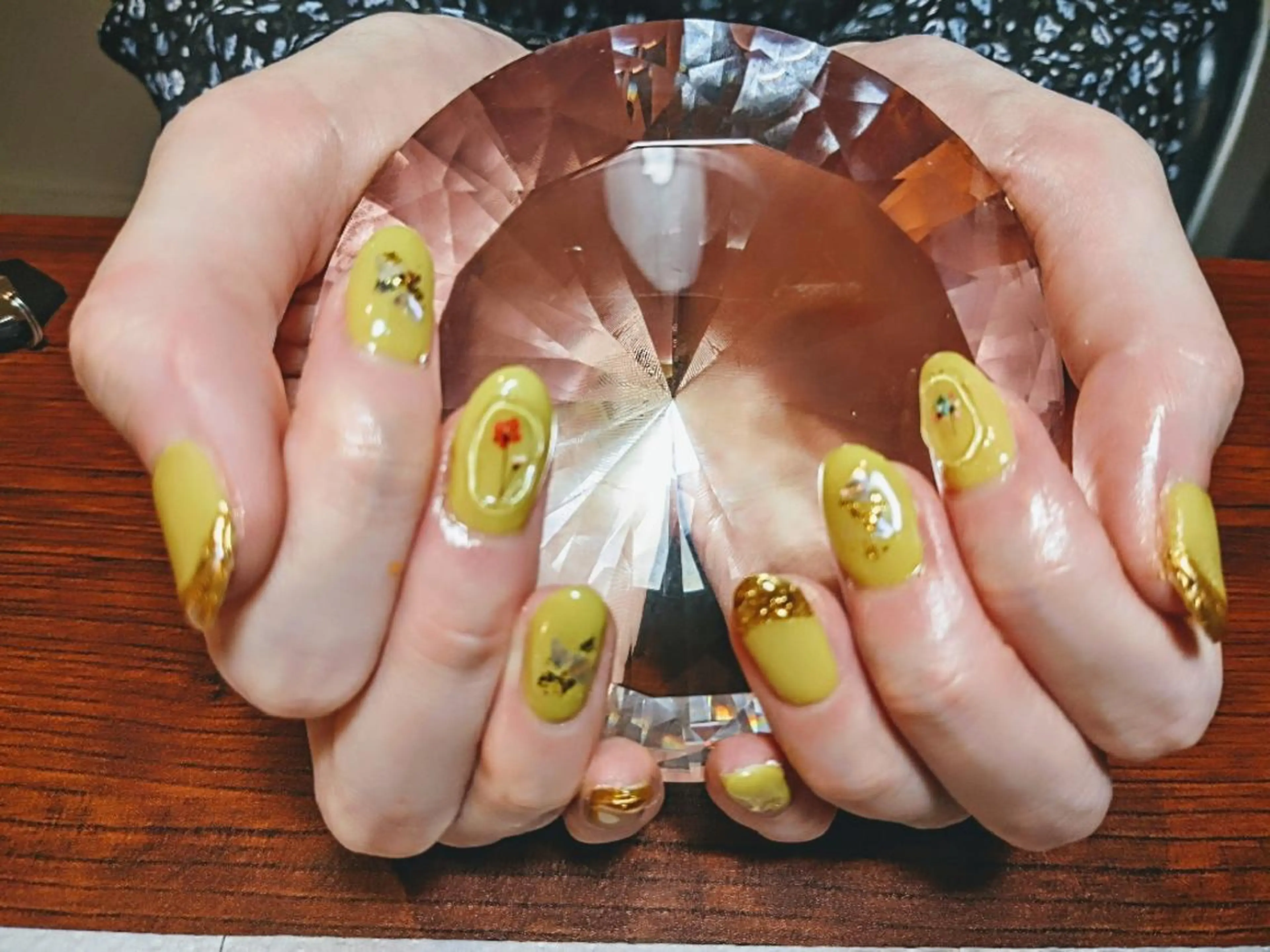ネイル ピスタチオネイル Nail SIRANGANAのネイルデザイン