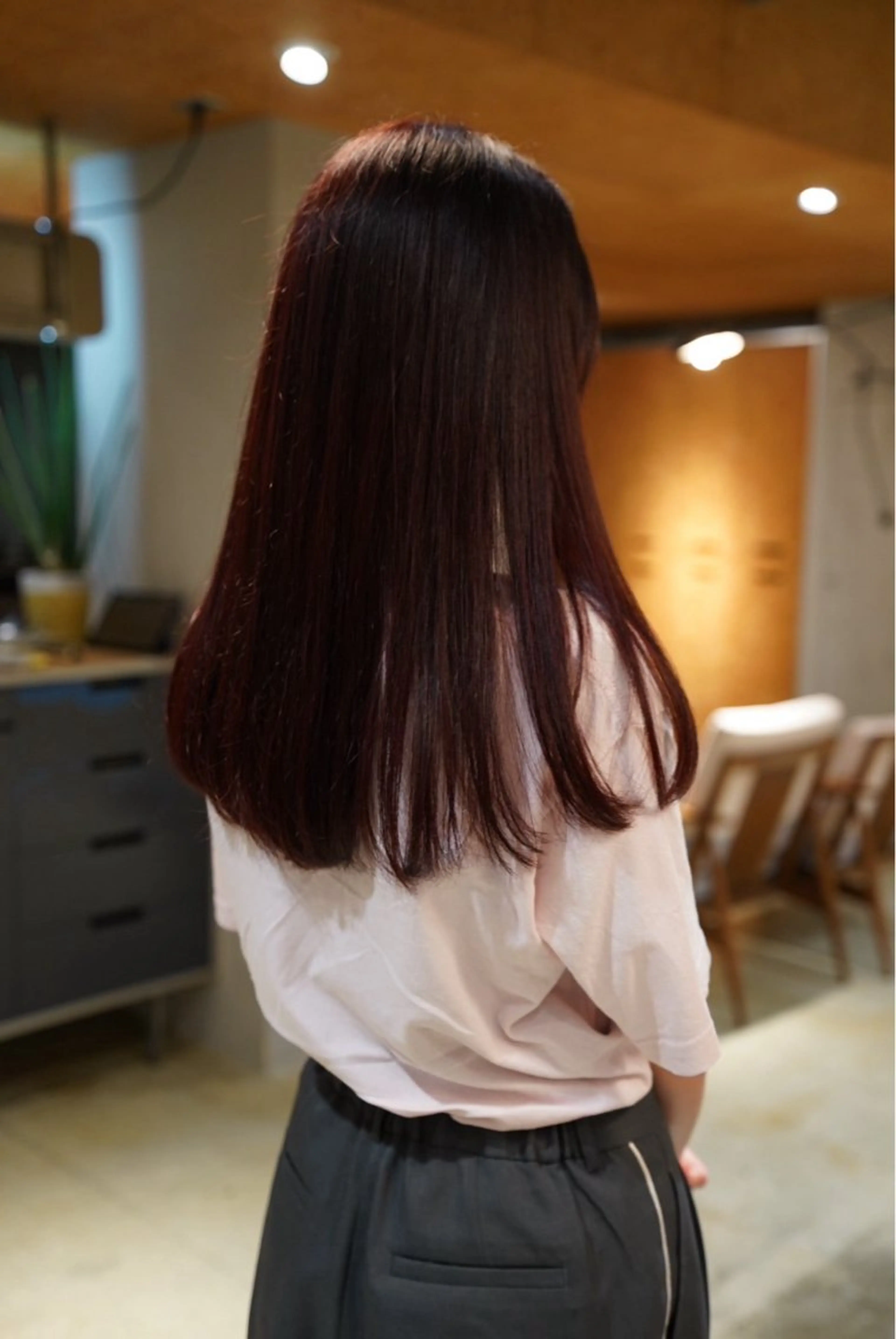 ロング カラー 古川 杏果のヘアスタイル