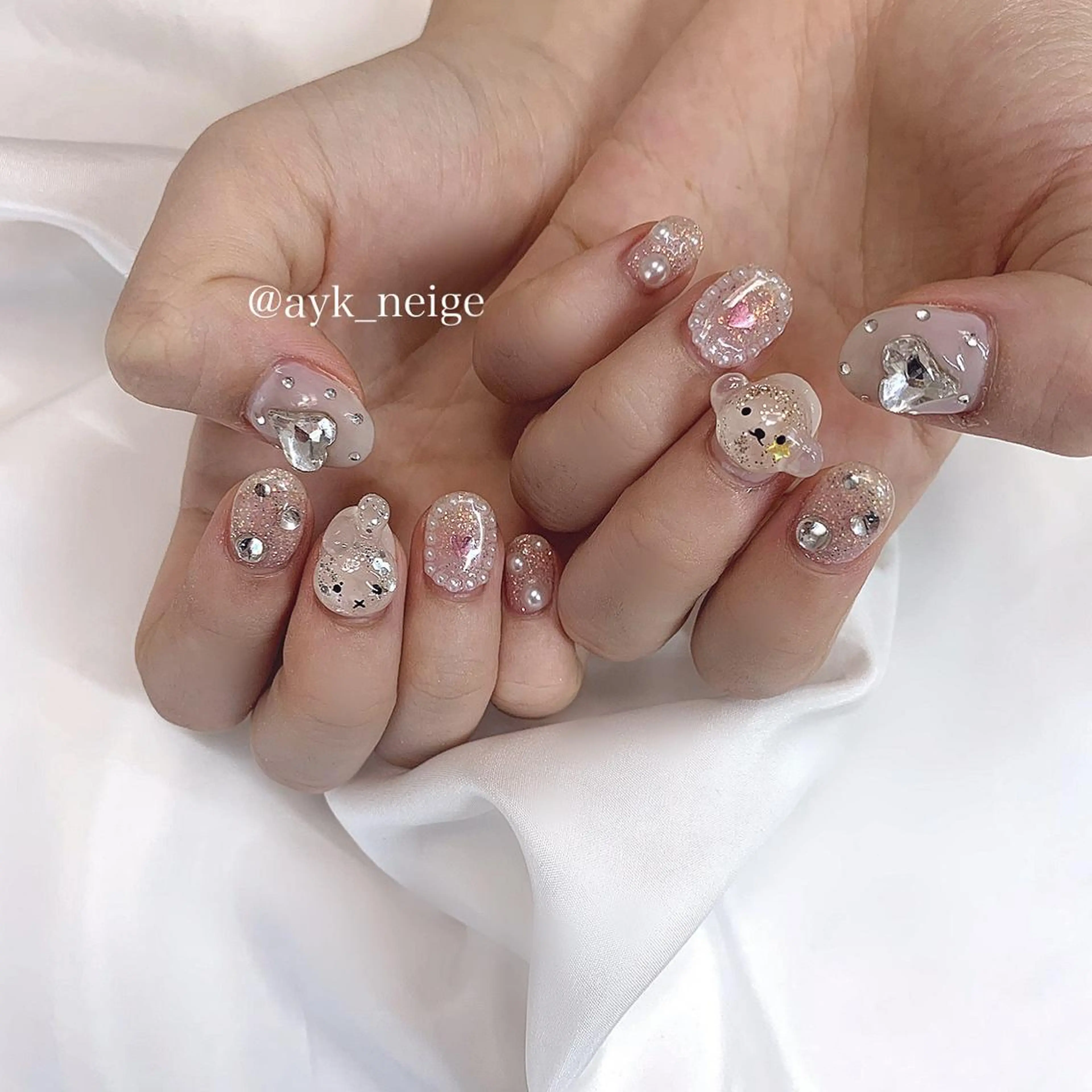 ネイル オーロラネイル フットネイル ハート キラキラネイル 韓国ネイル n'eige nail所属・大谷 綾香のネイルデザイン