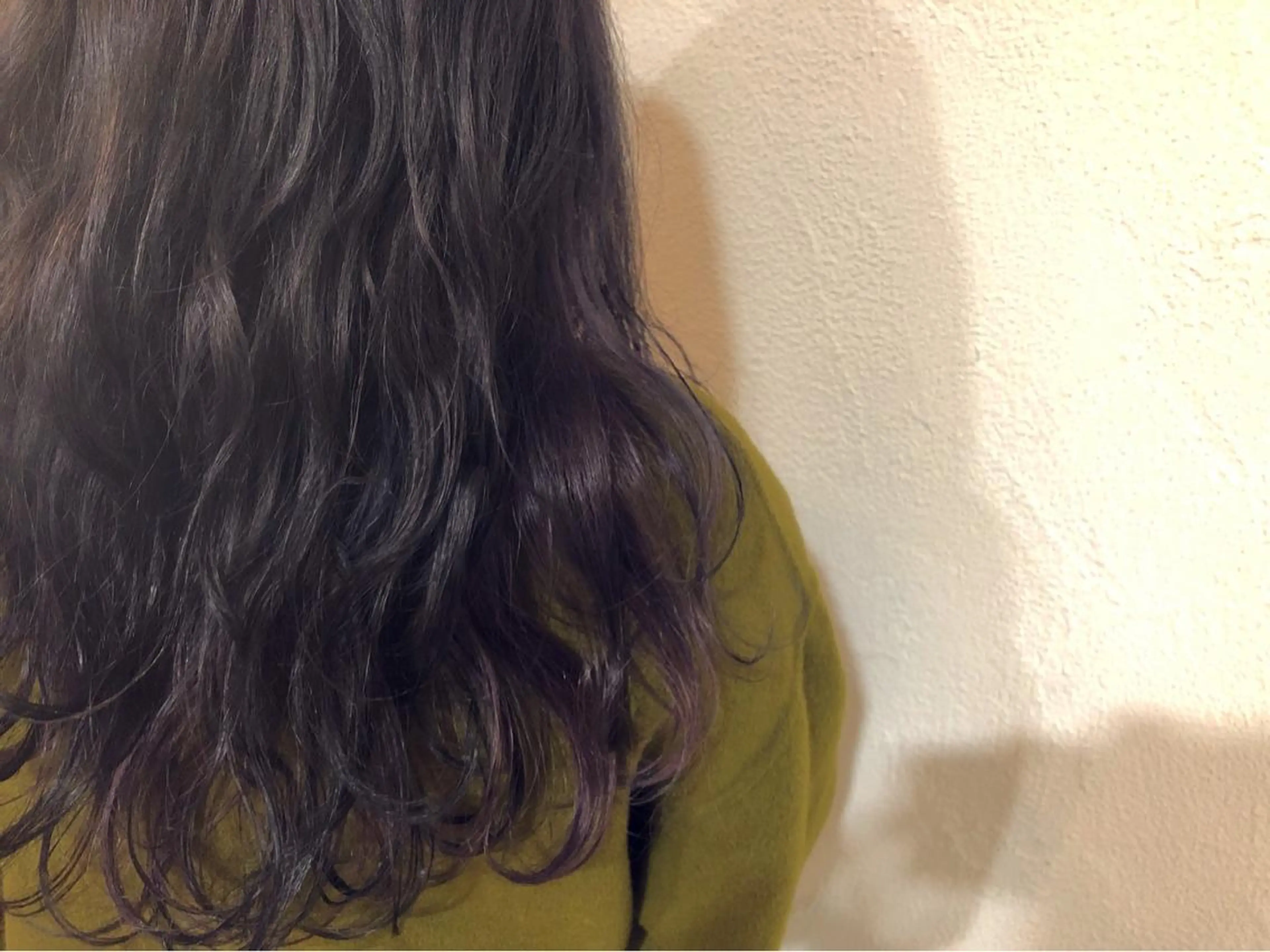 ロング カラー 透明感カラー グレージュ ラベンダーカラー ラベンダーグレージュ ラベンダーグレー パ ルのヘアスタイル