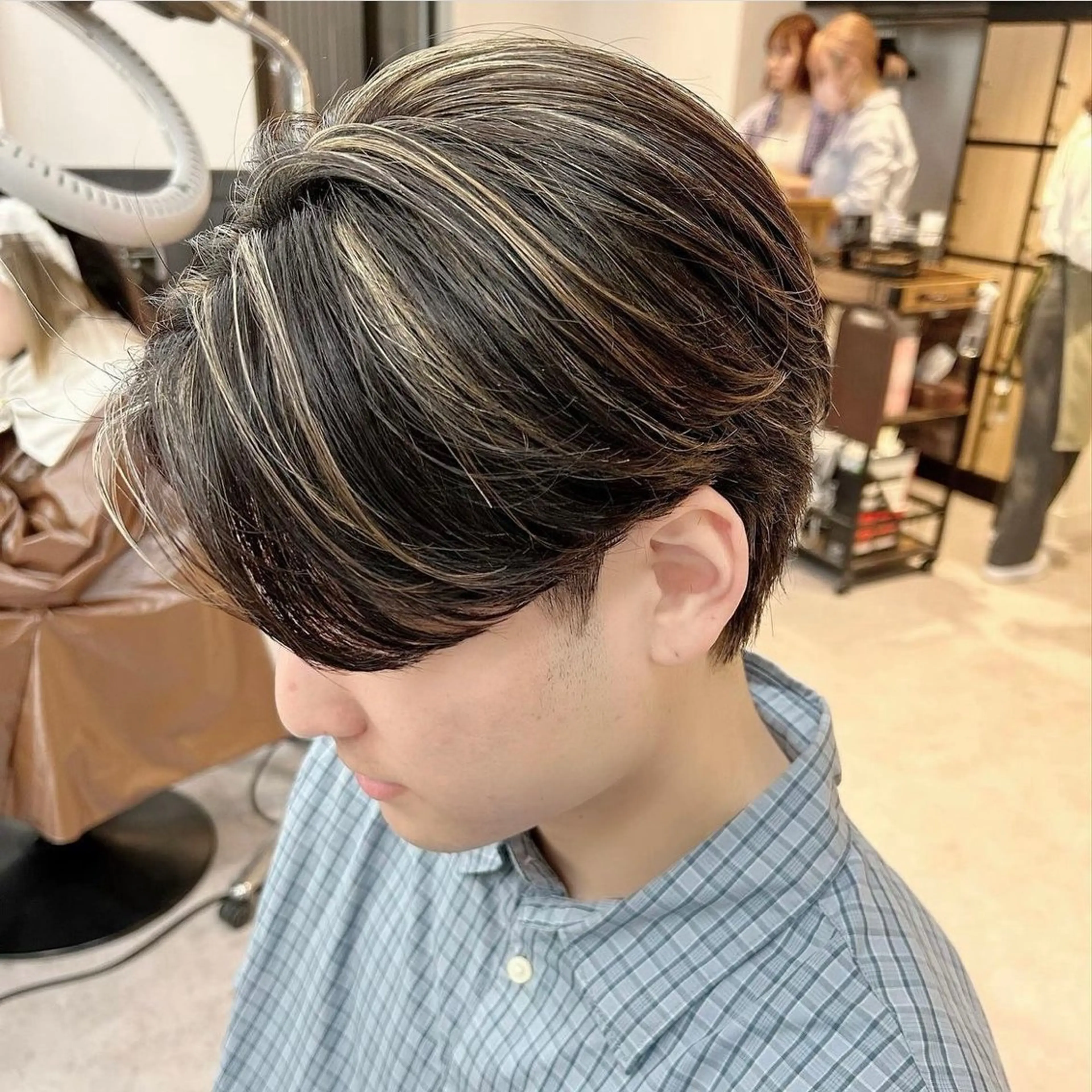 カラー メンズ 🤎ベージュカラー 🐶メンズパーマのヘアスタイル