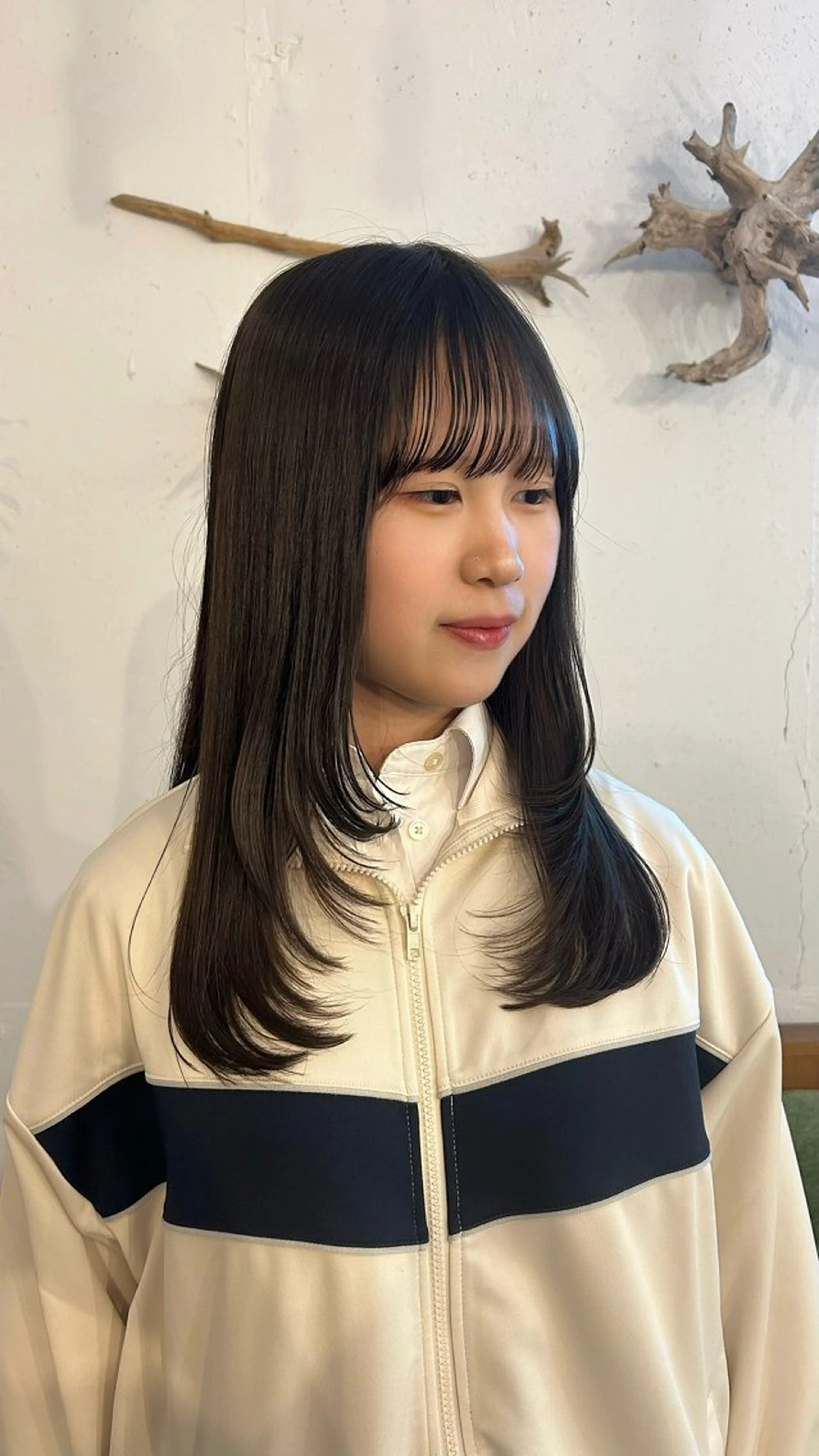 ロング レイヤーカット 藤澤 樹のヘアスタイル