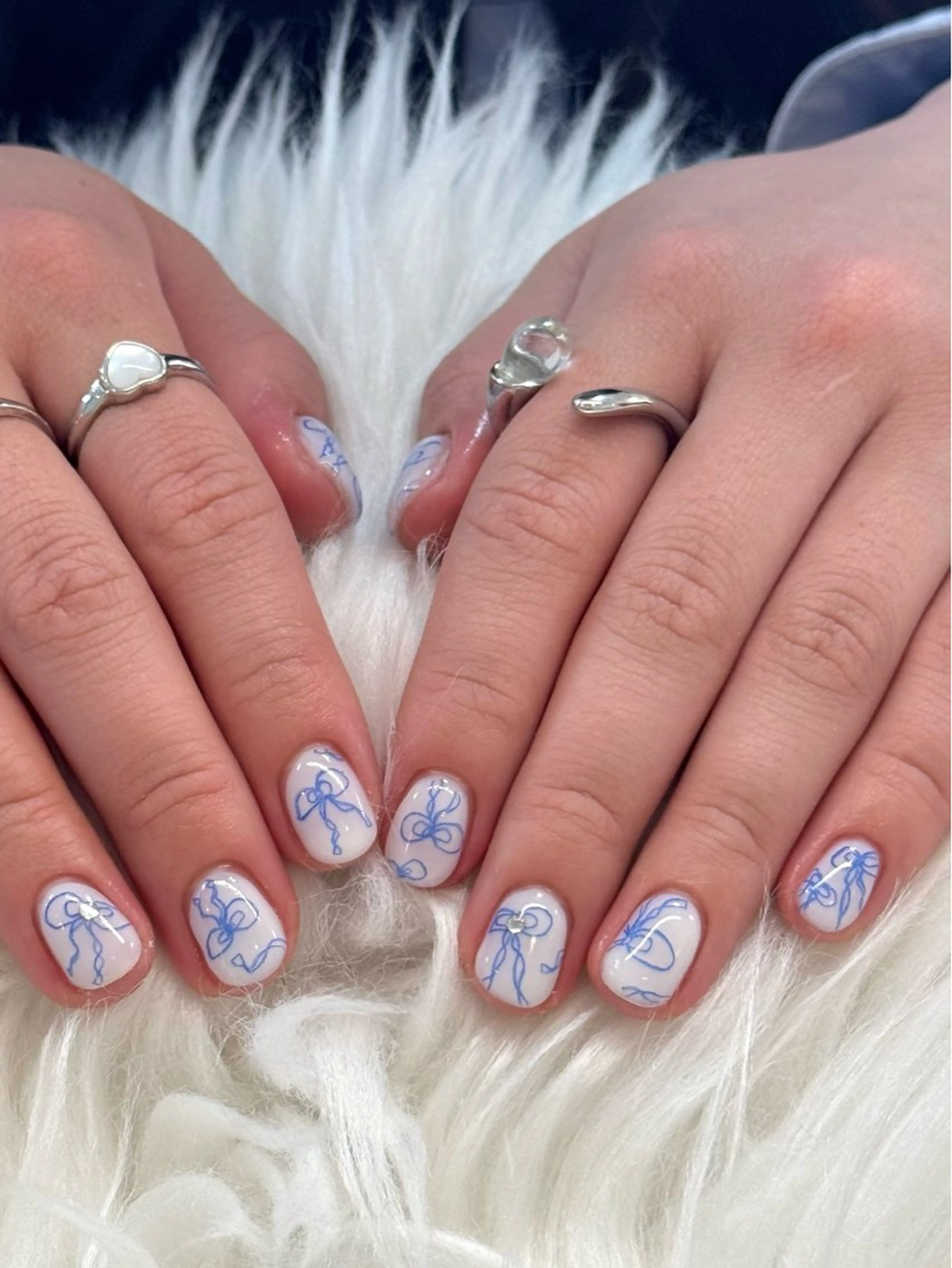 ネイル Loa　salon所属・小畑 寧捺のネイルデザイン