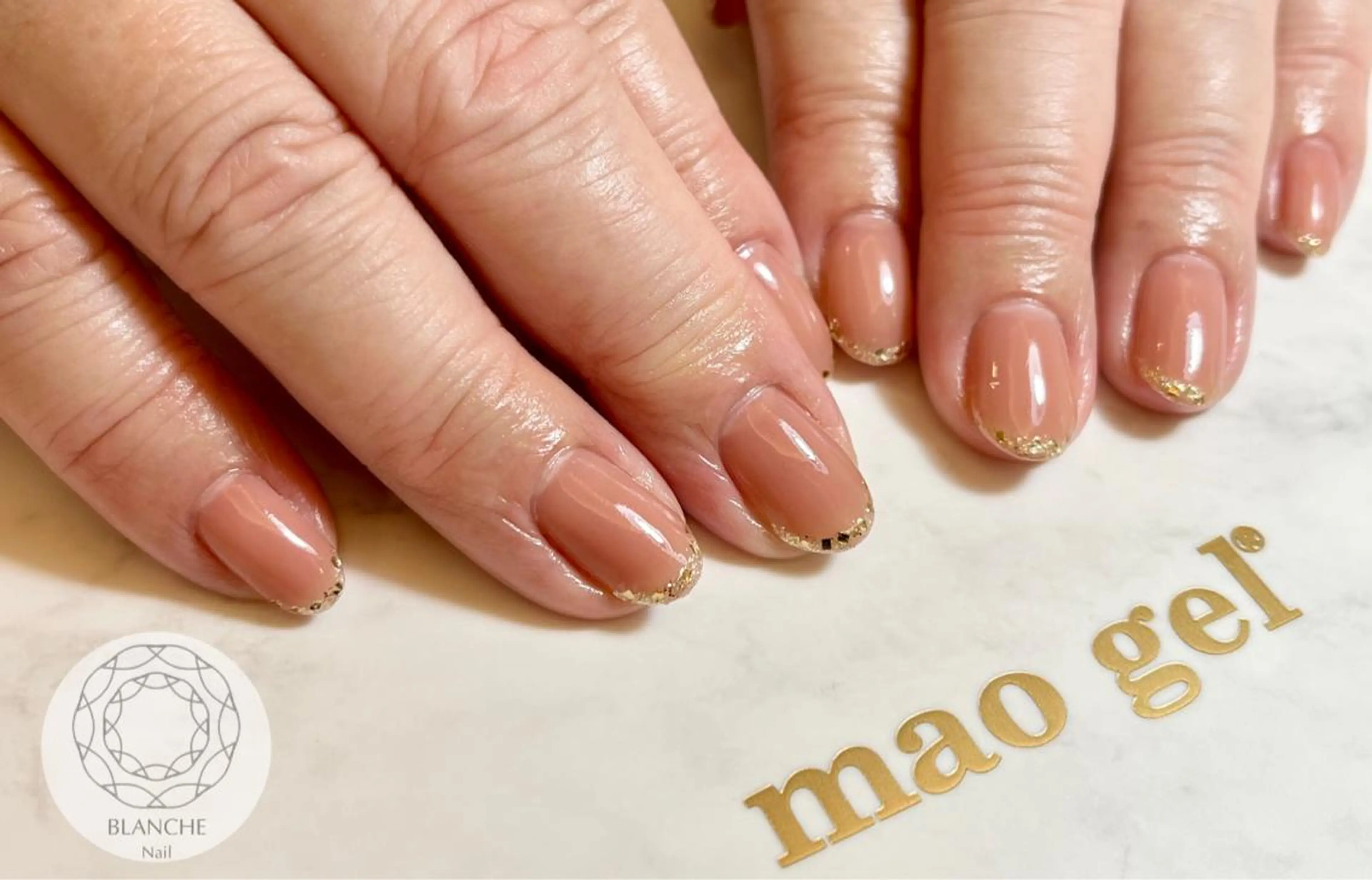 ネイル チークネイル フレンチネイル ジェルネイル ラメ(グリッター) オフィスネイル BLANCHE Nailのネイルデザイン