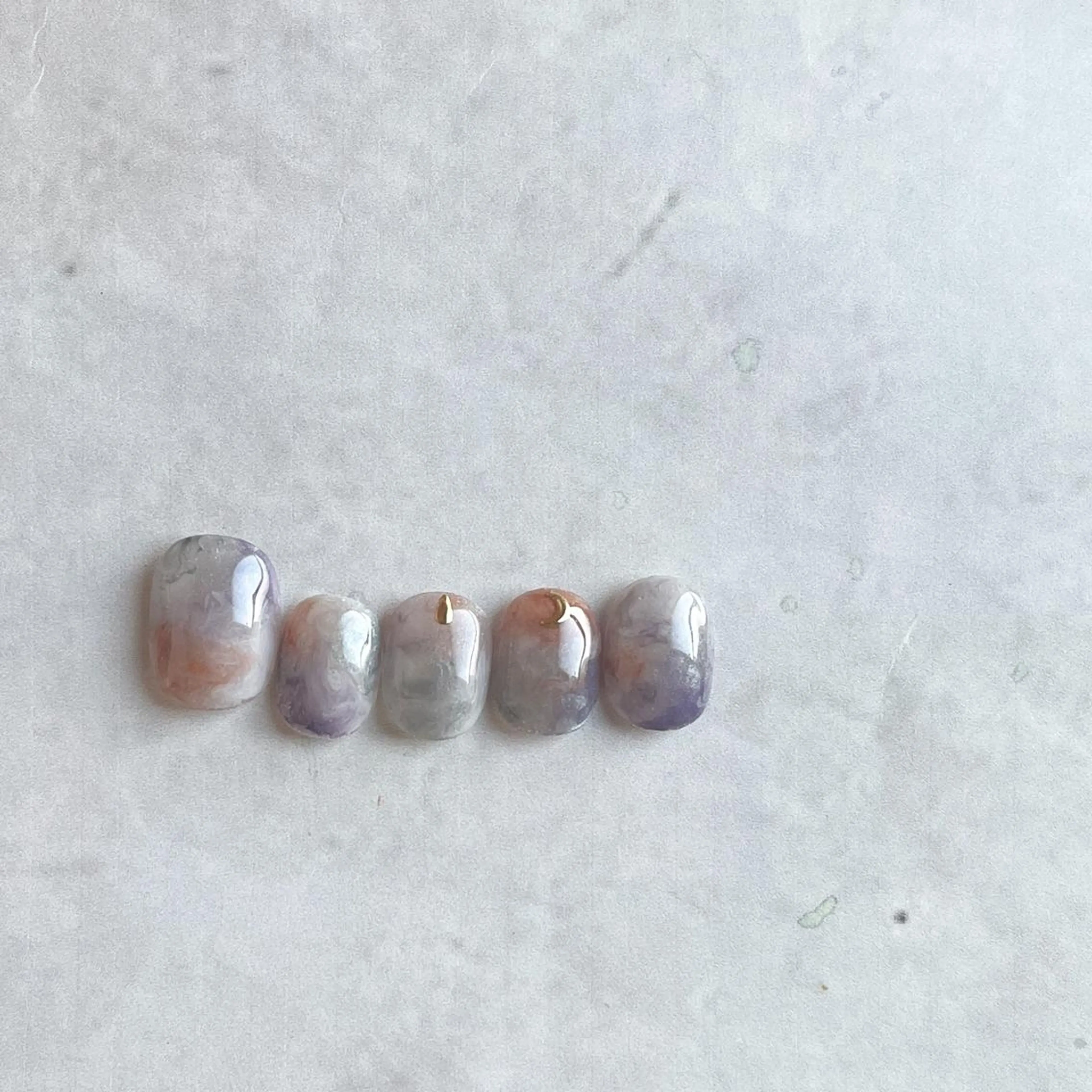 ネイル ニュアンスネイル フリーランス¨̮⃝ ネイリストOKADAのネイルデザイン