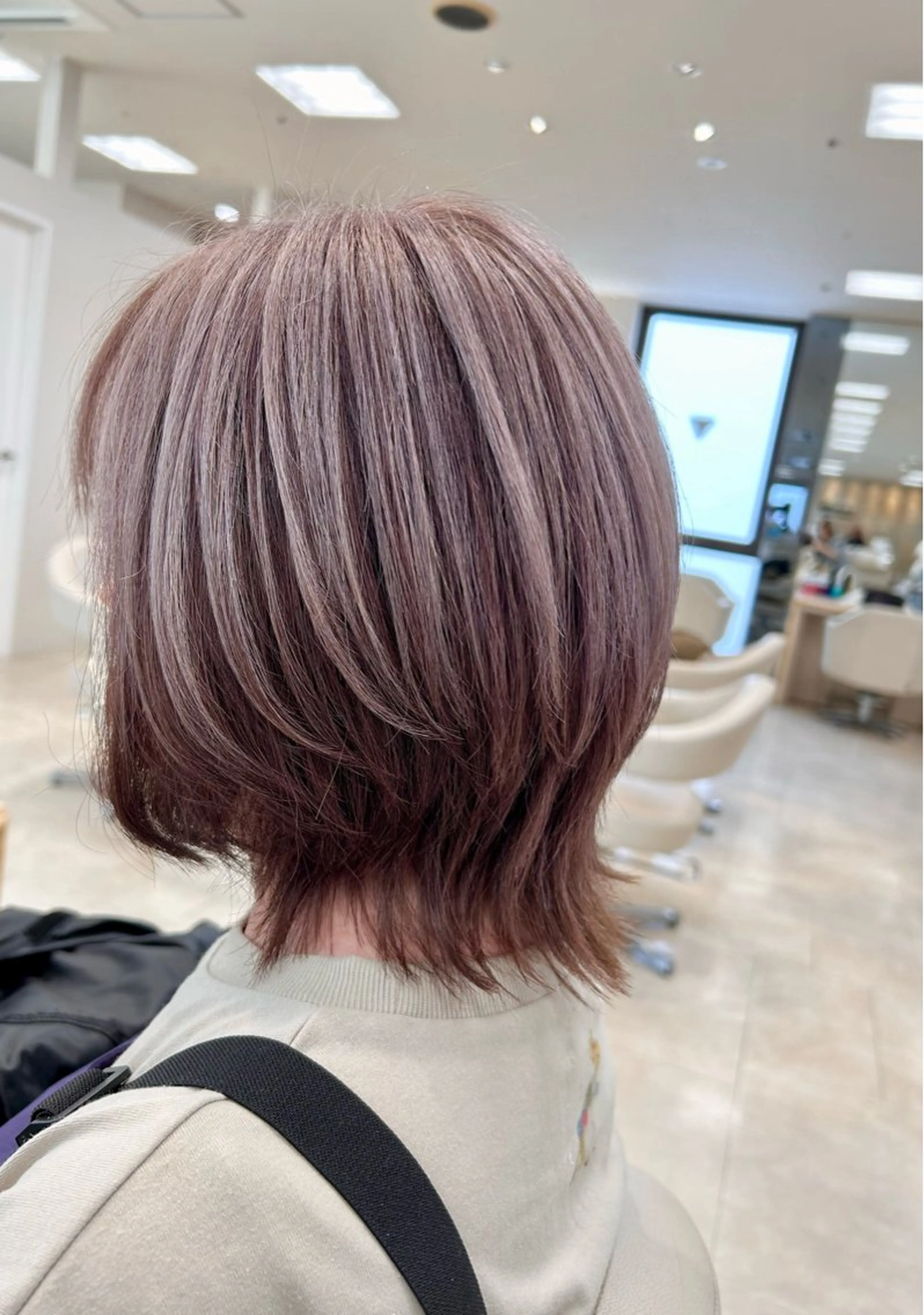 ミディアム カラー ウルフカット カット 高橋恵🌈生え癖改善 ウルフ/レイヤーのヘアスタイル