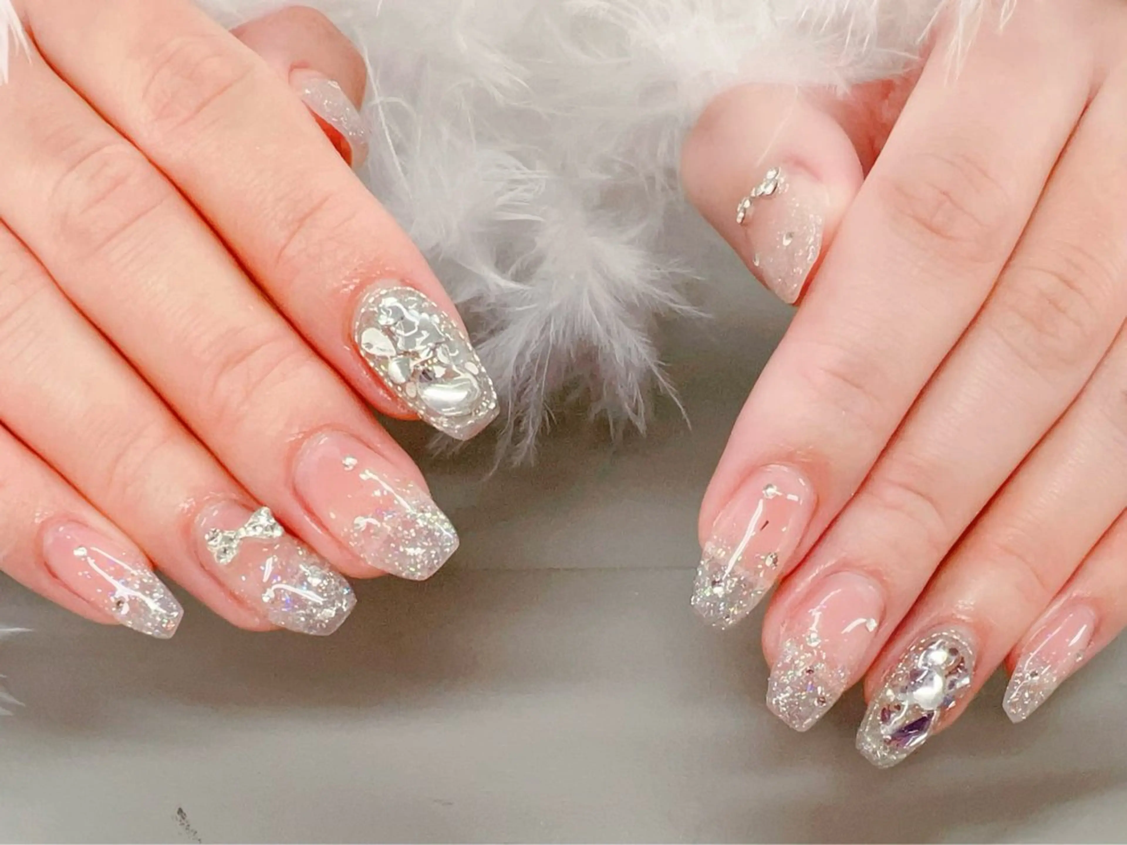 ネイル ハンドネイル 佐藤 依娜のネイルデザイン